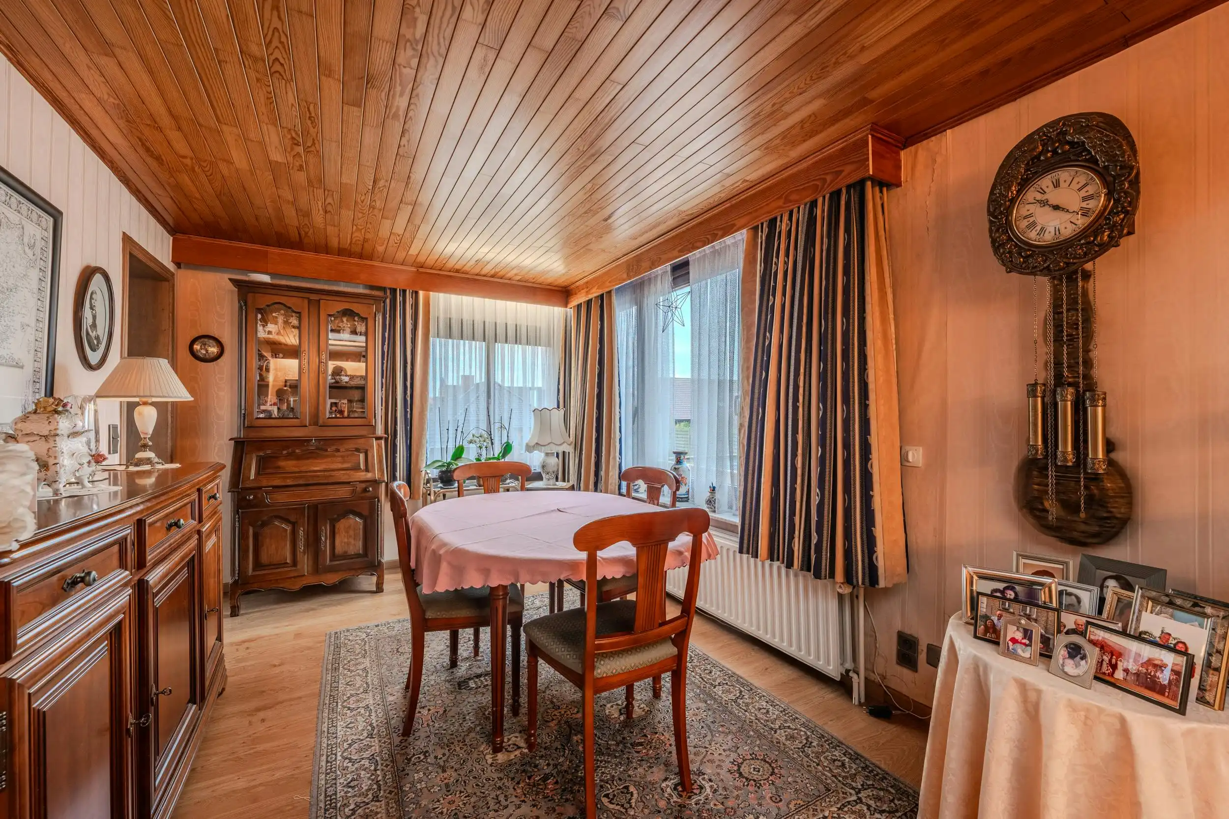 Te renoveren woning met 3 slaapkamers te koop! foto 7