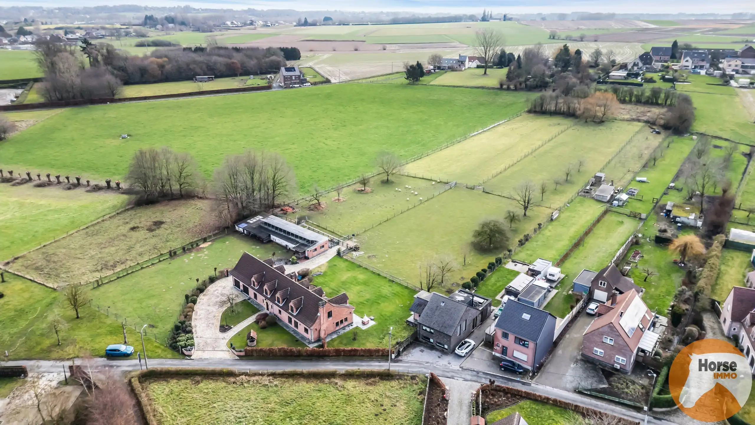 ROOSDAAL - Centraal gelegen woning met prachtig uitzicht foto 27