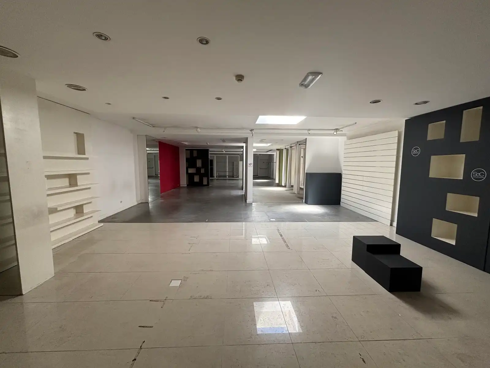 Ruim handelspand op centrale ligging in Brasschaat foto 5
