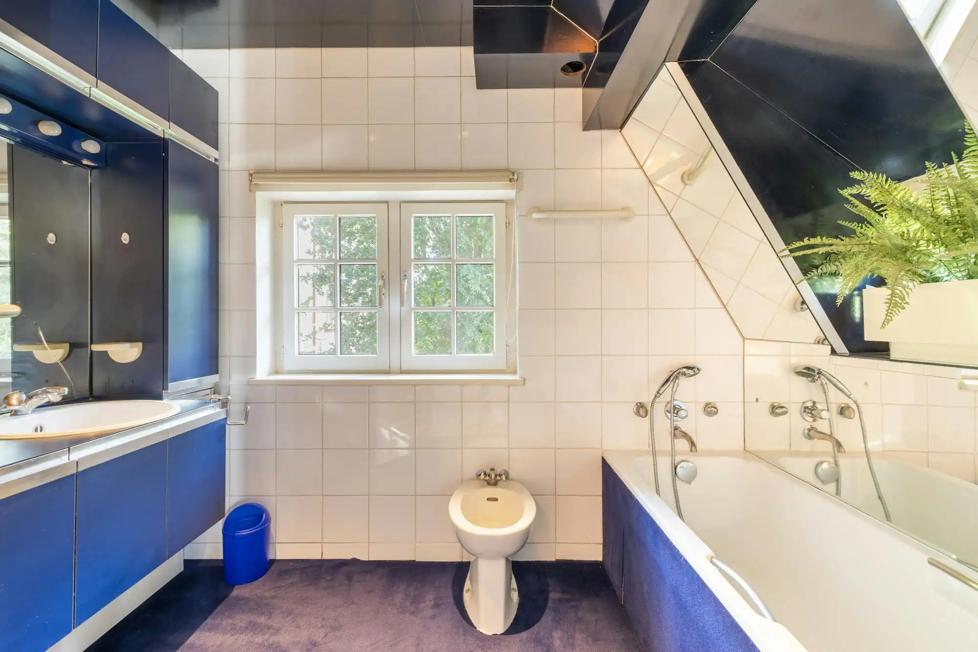 Villa met Tuin – Montjoiewijk foto 13