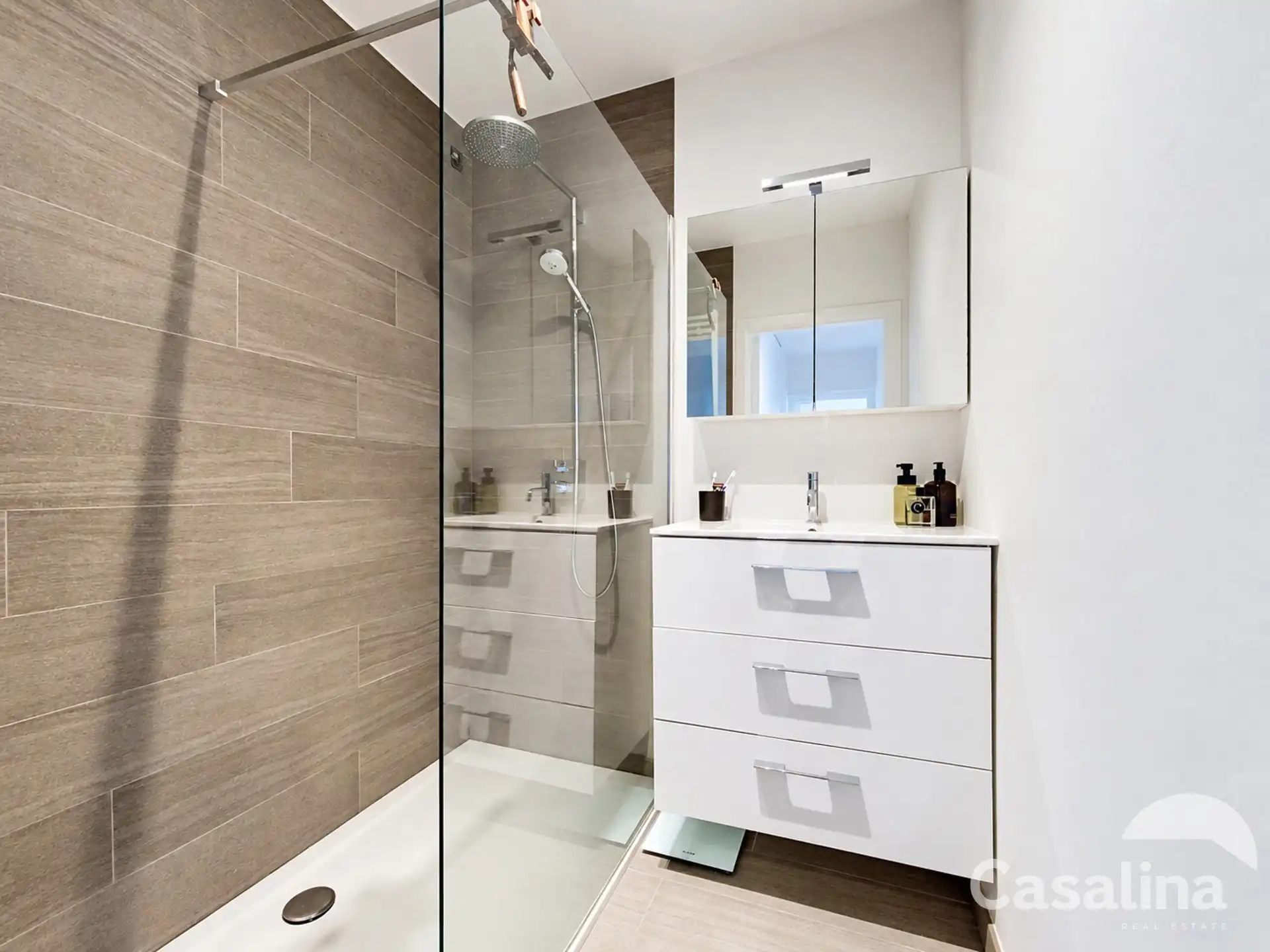 Nabij de STEREA-golfbaan, volledig gerenoveerd appartement foto 7