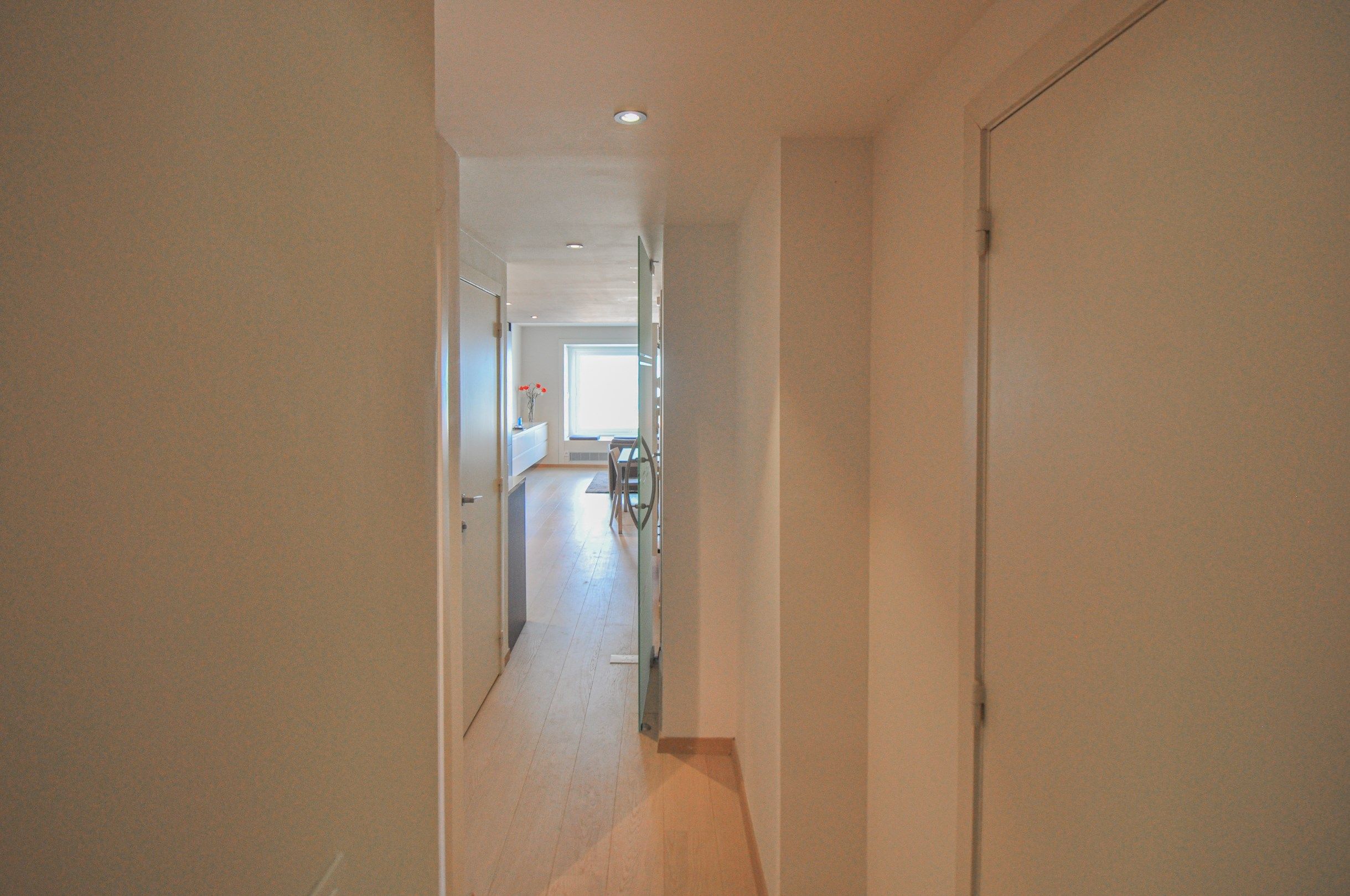Appartement met frontaal zeezicht gelegen nabij het Driehoeksplein. foto 7