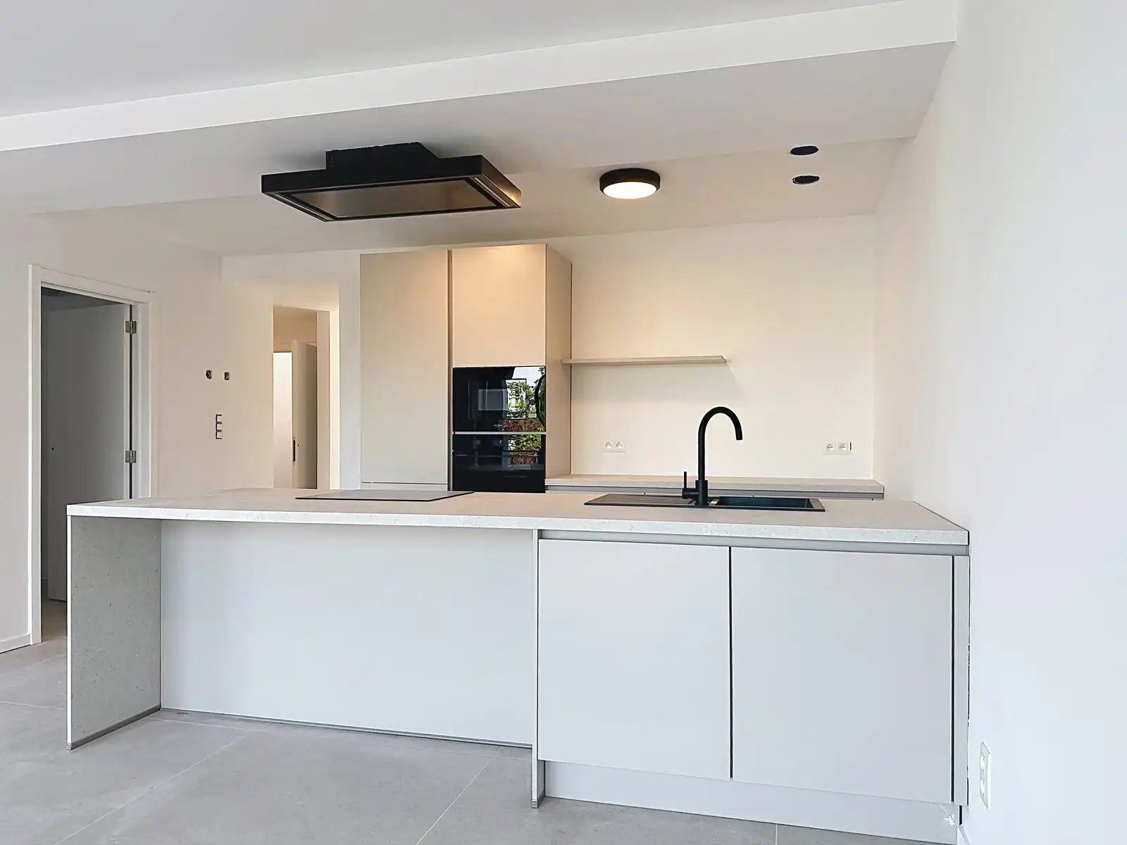 Energiezuinig en stijlvol wonen in een volledig gerenoveerd appartement van ca. 140 m² foto 5