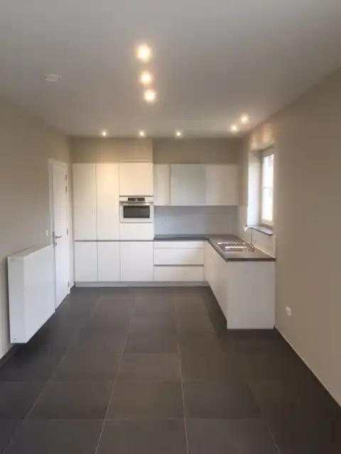 Vrijstaande woning te huur met 3 slaapkamers. foto 7