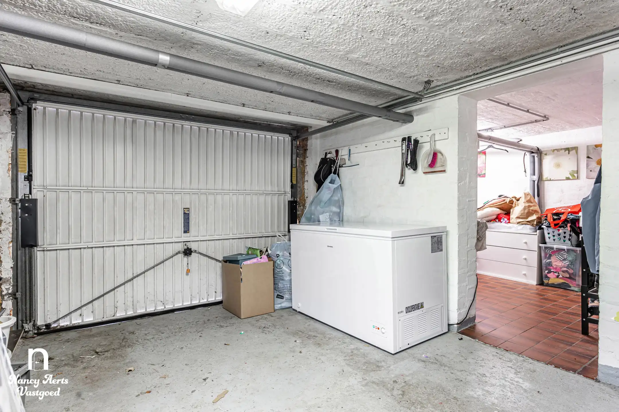 Ruime, vrijstaande gezinswoning met grote tuin en potentieel foto 22