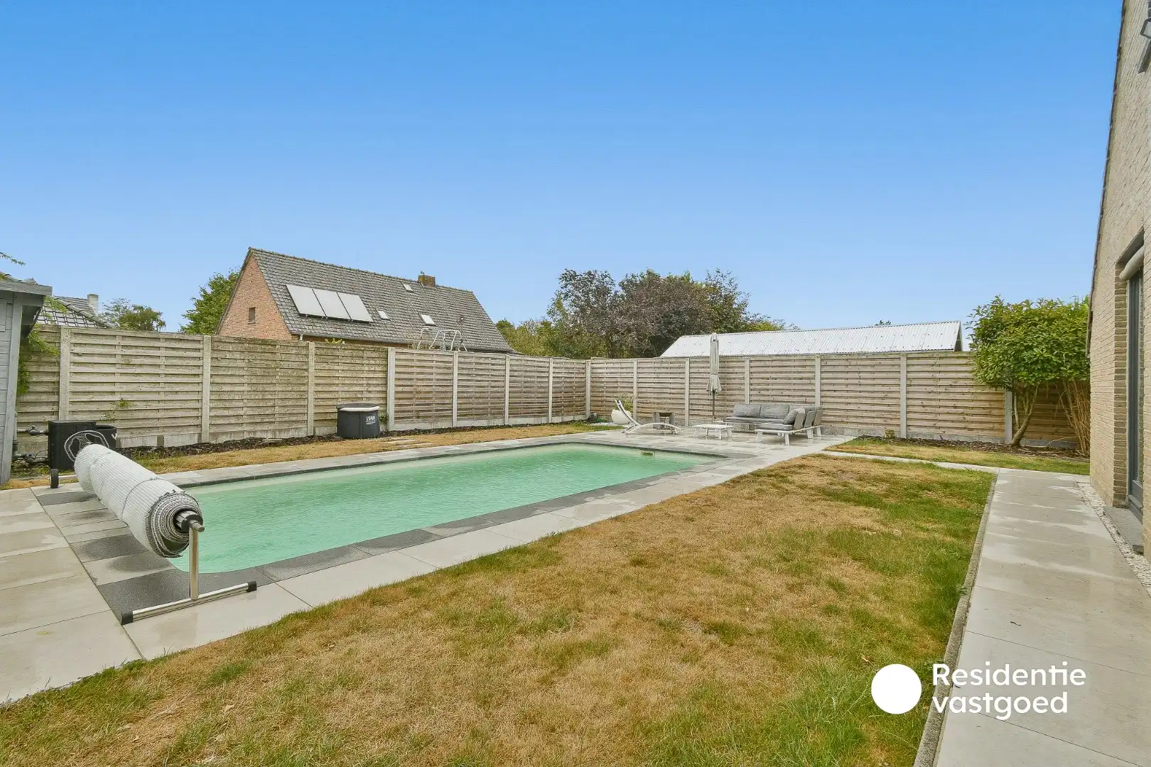 Rustig gelegen villa met verwarmd zwembad en ruime tuin foto 29