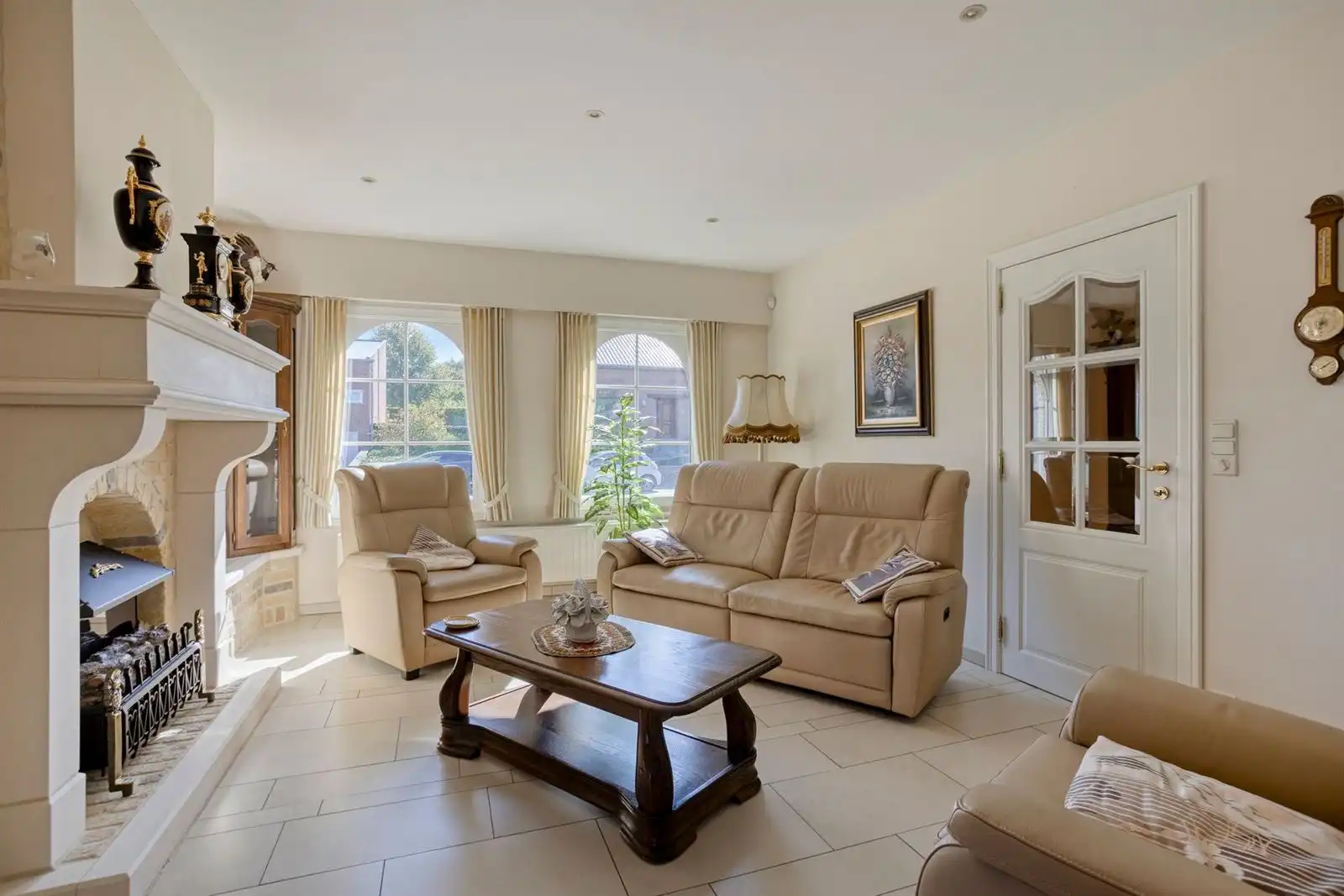 Instapklare woning met 3 slaapkamers foto 2