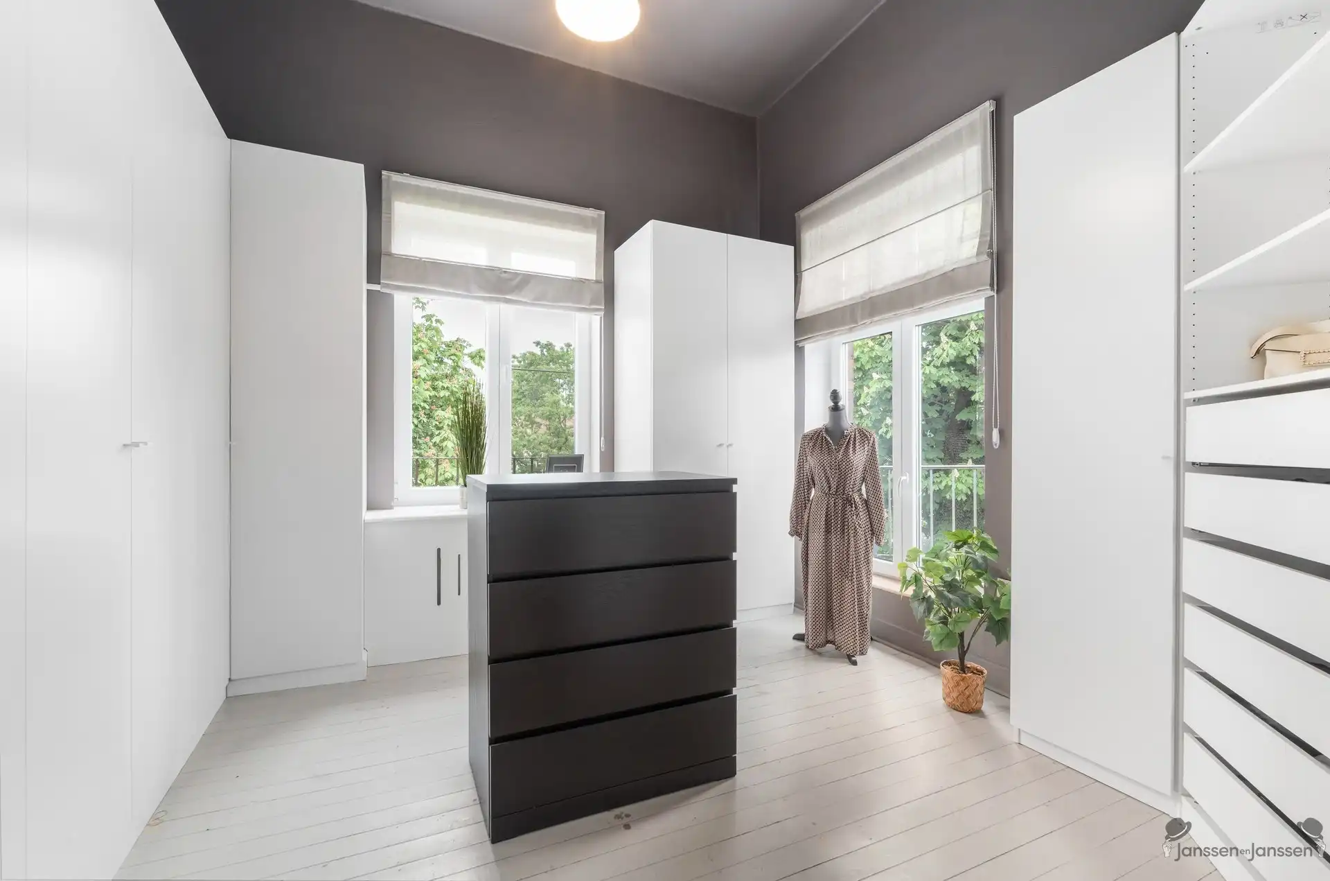 Karaktervolle interbellumvilla met hedendaags comfort nabij het hart van Genk foto 12