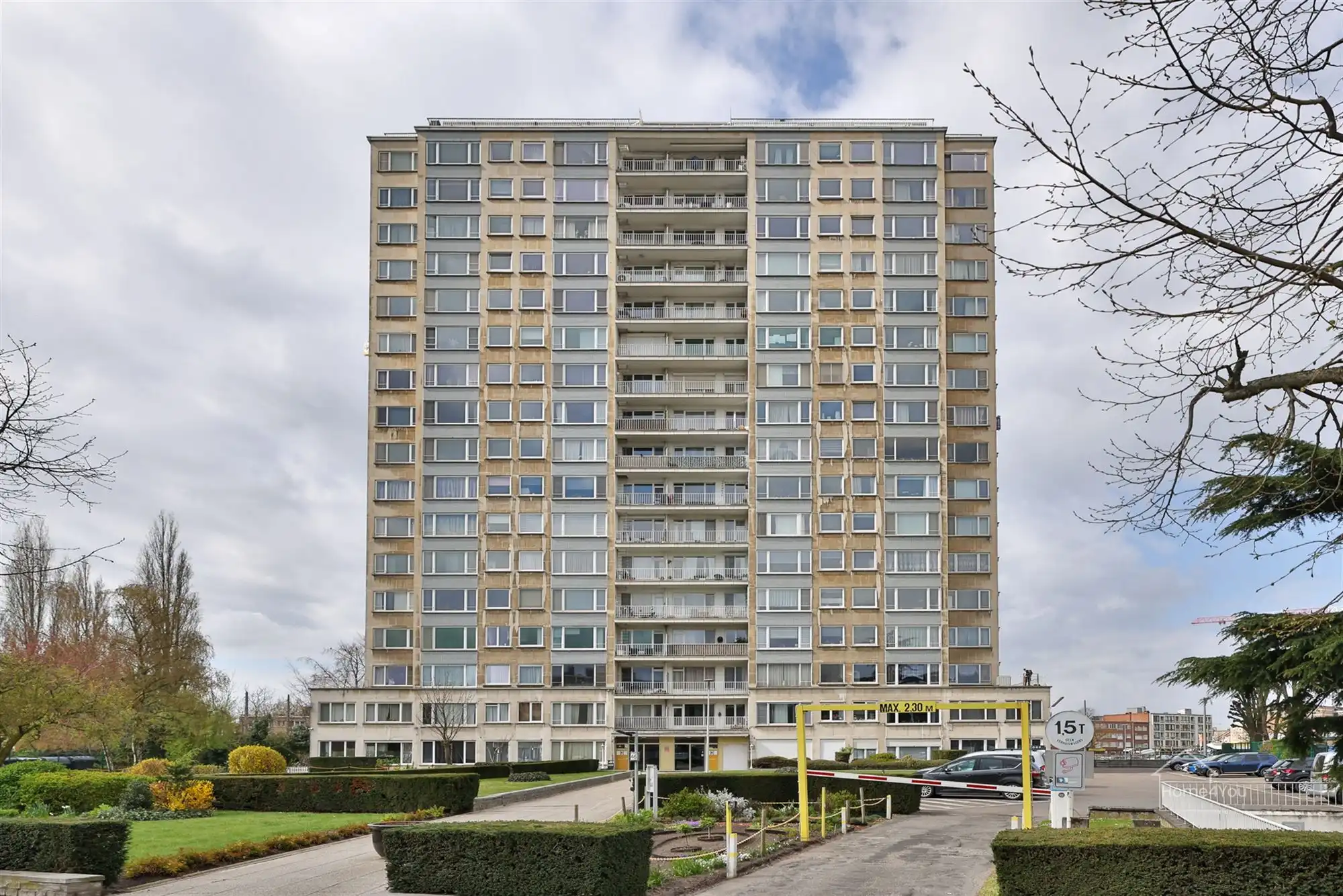  Instapklare investering verhuurd appartement 3e verdieping foto 3