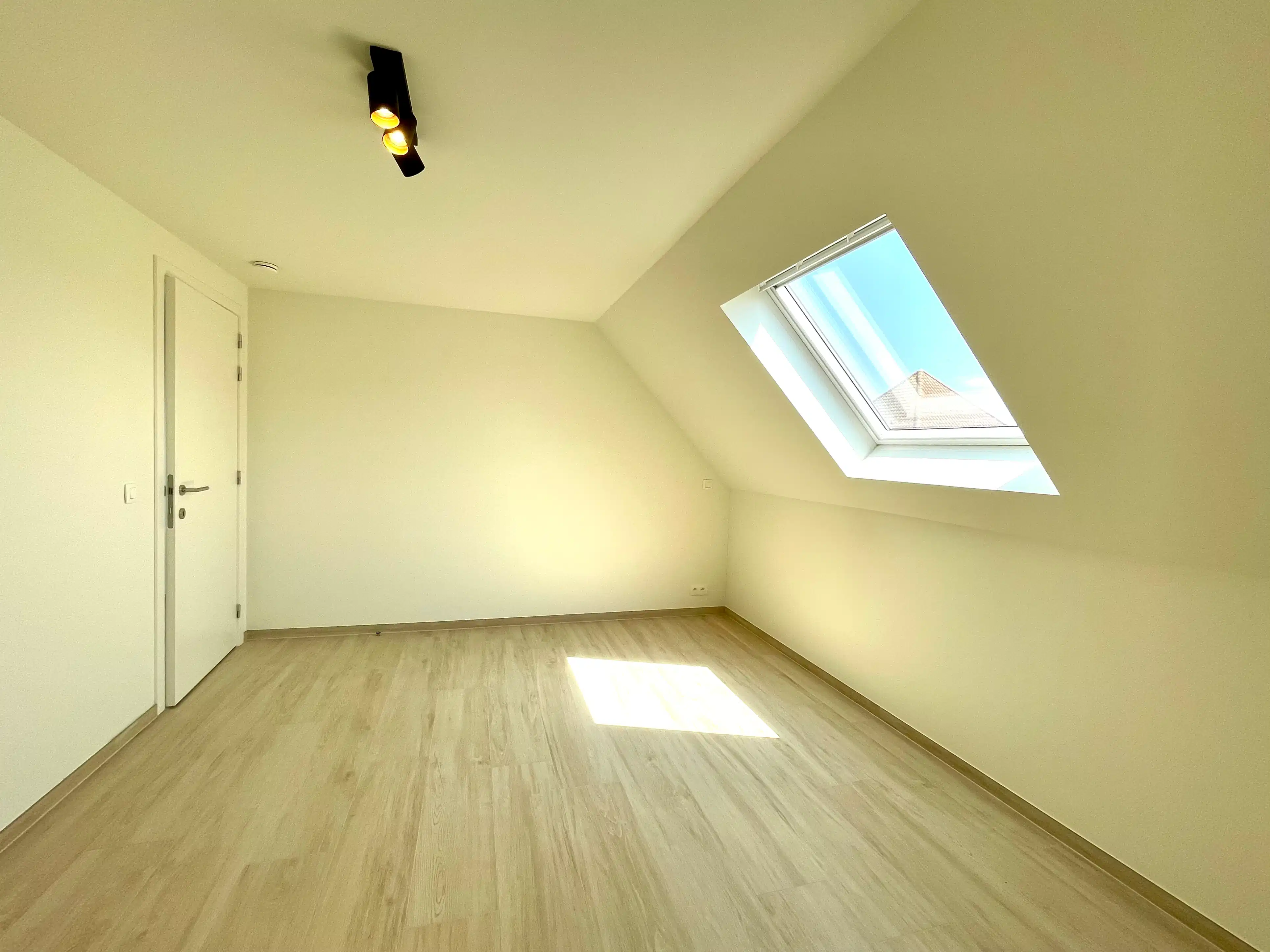 Ruime, energiezuinige nieuwbouwwwoning met 4 slaapkamers foto 27