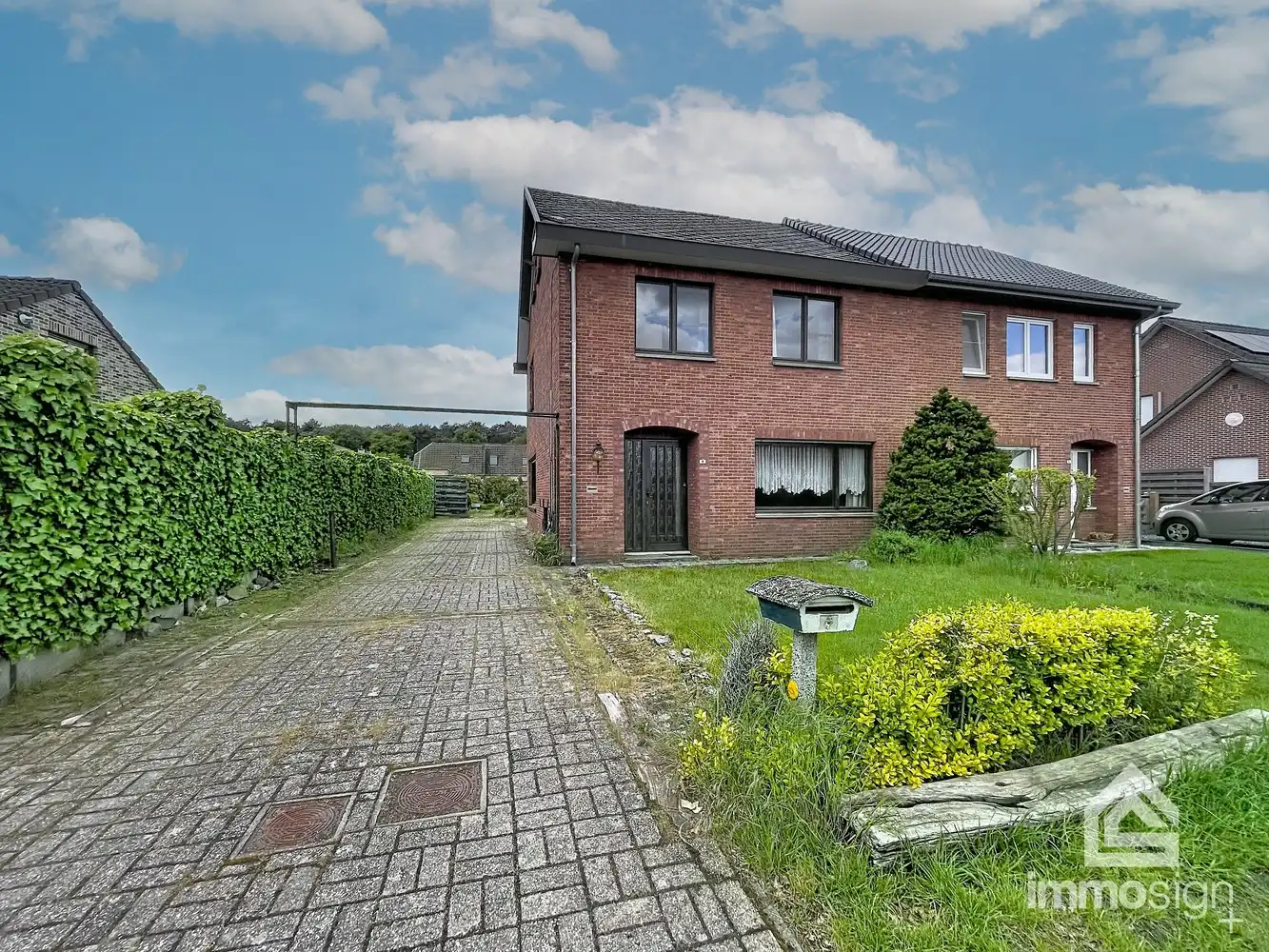 Hoofdfoto van de publicatie: Ruime renovatiewoning op rustige locatie te Hechtel-Eksel