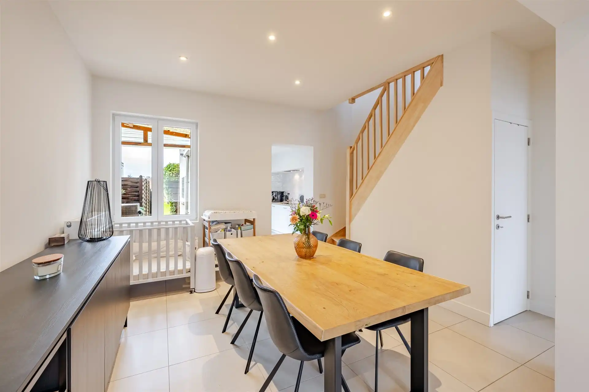 Instapklare gezinswoning tegenover het Rozekensbos in Aalst foto 10