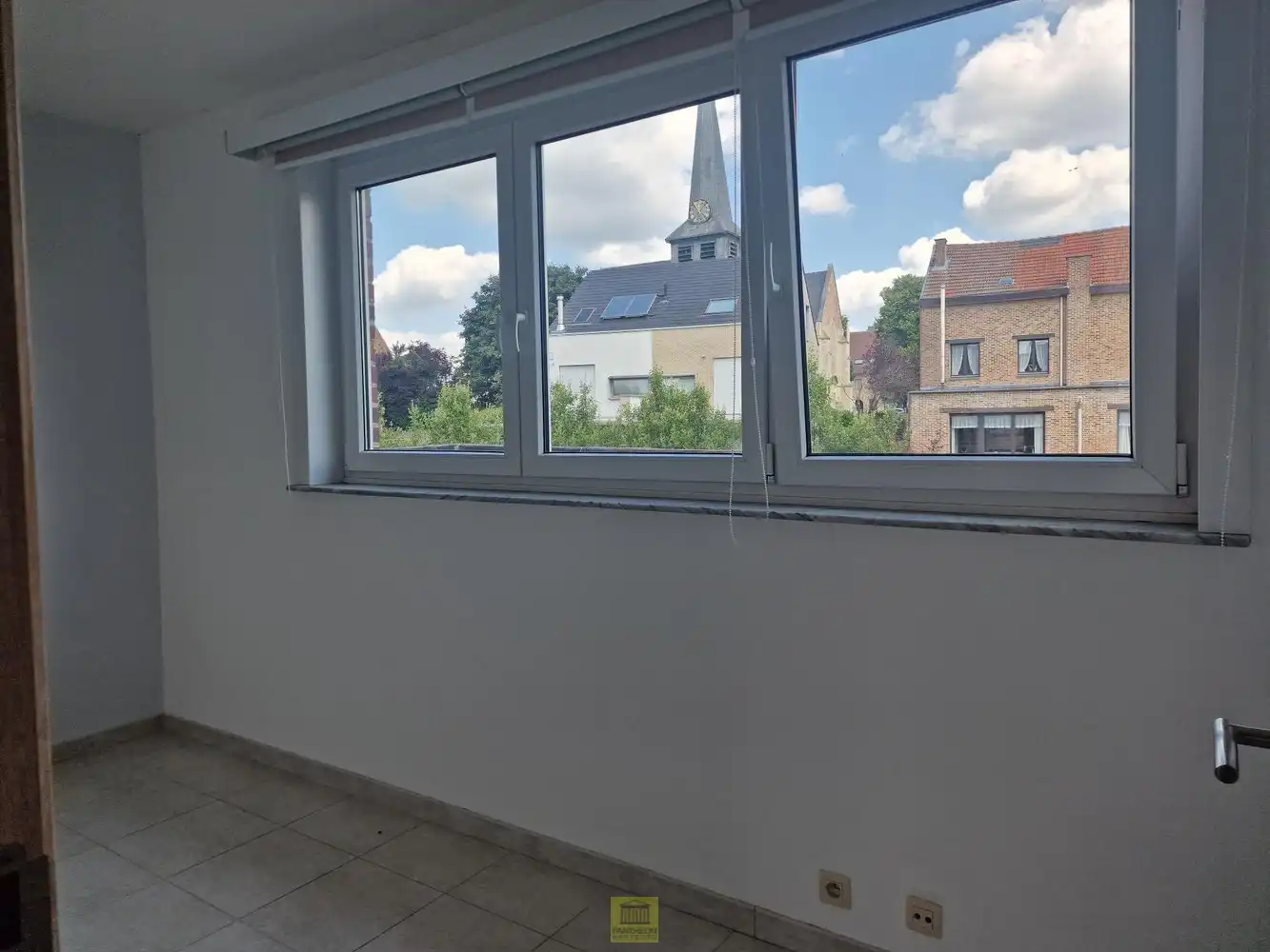 Aantrekkelijk 2-slaapkamerappartement rustig doch centraal gelegen. foto 15
