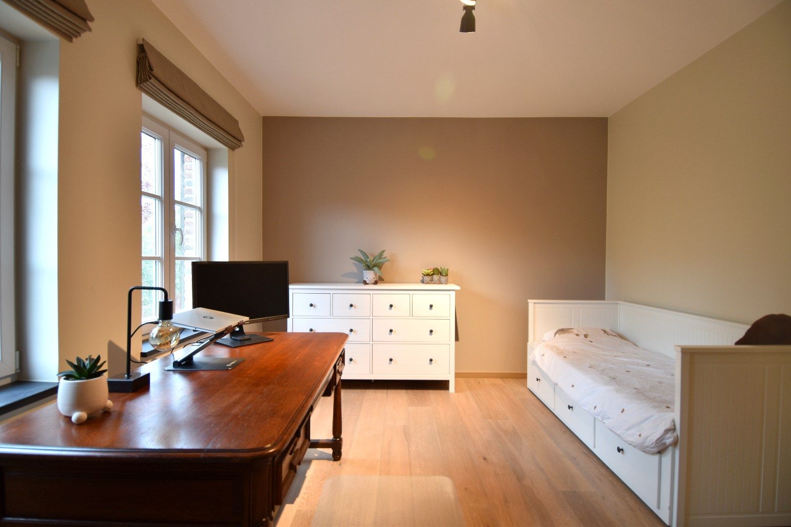 Charmante, gezinswoning in landelijke stijl met 5 slaapkamers, garage en zonnige tuin te koop in Bellegem foto 20