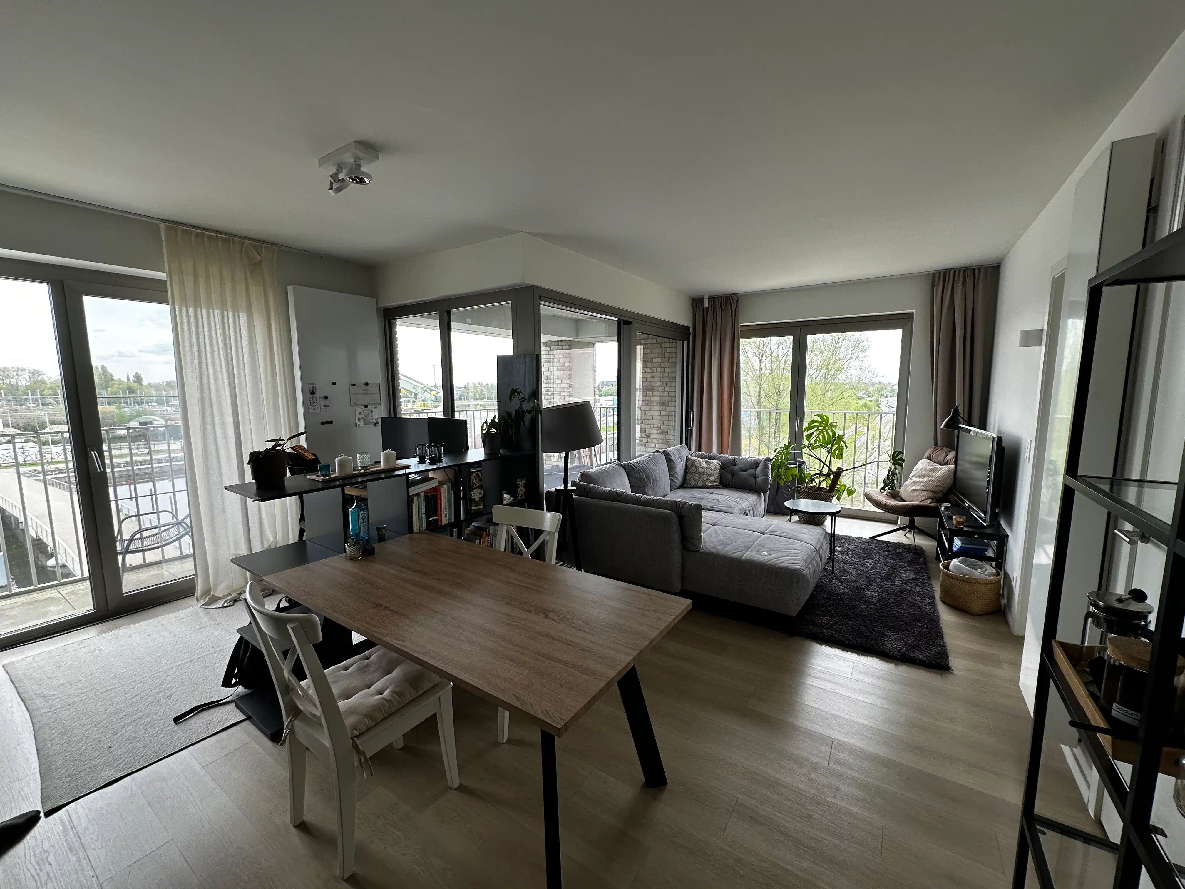 Tof één slaapkamer aan Dok Noord Gent foto 3