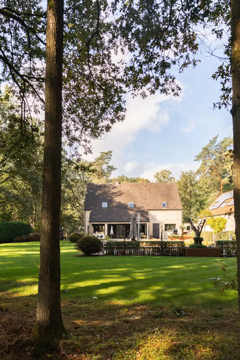 Royale villa met zwemvijver en polyvalent bijgebouw foto 27