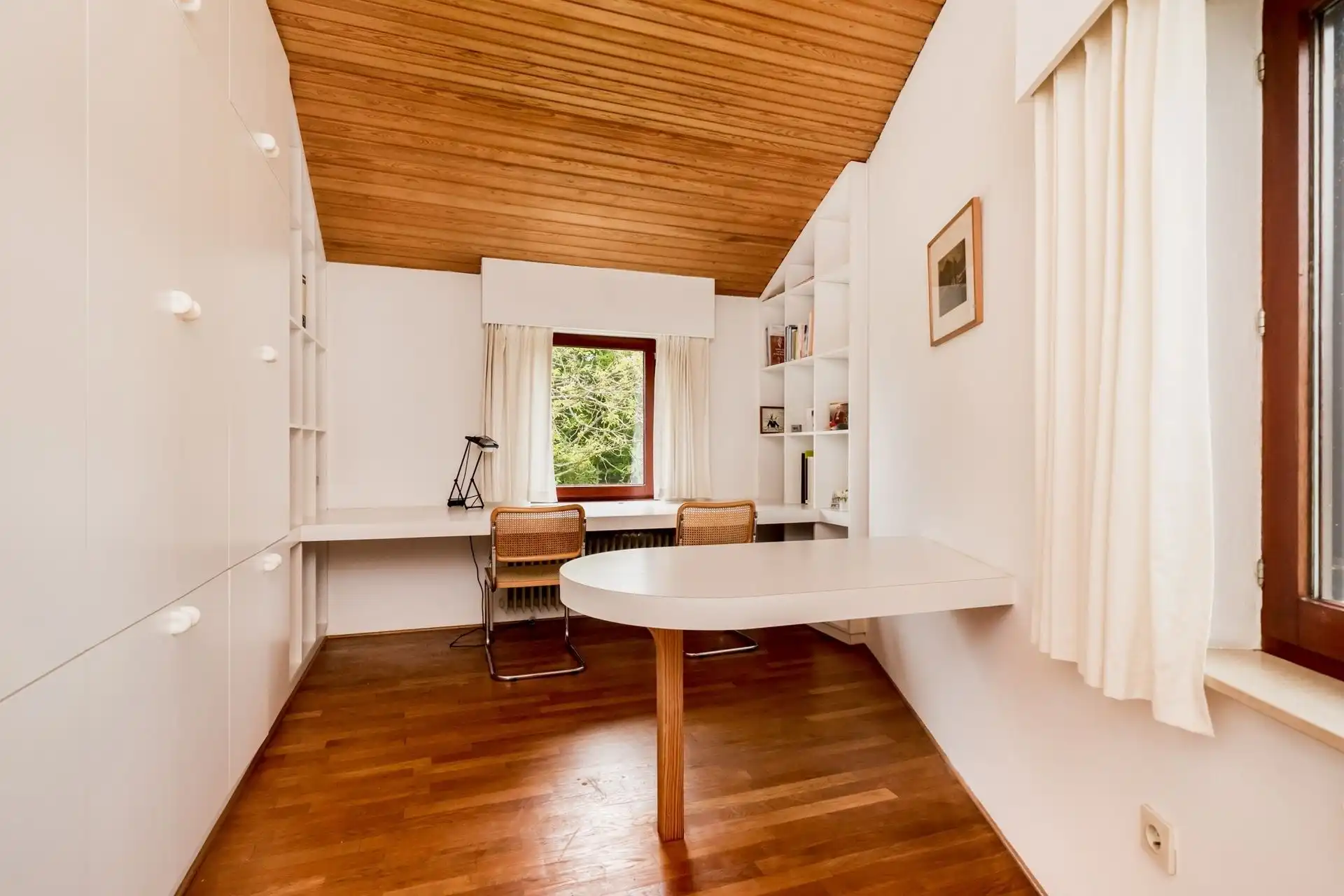Villa met privébos op een perceel van 4.350 m²  foto 16