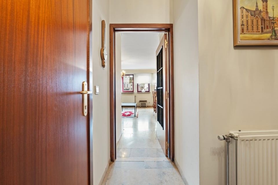 TWEE SLAAPKAMER APPARTEMENT OP DE GROTE MARKT IN SINT-TRUIDEN foto 17