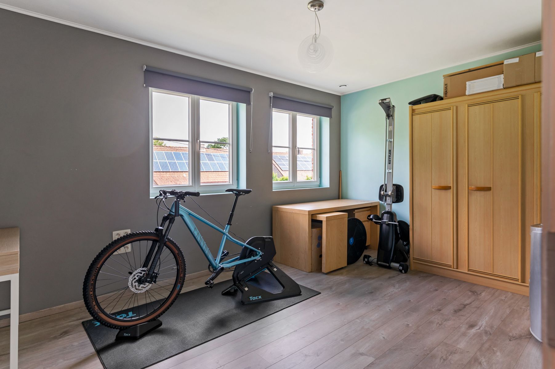 Recente villa met charme op ruime kavel foto 27