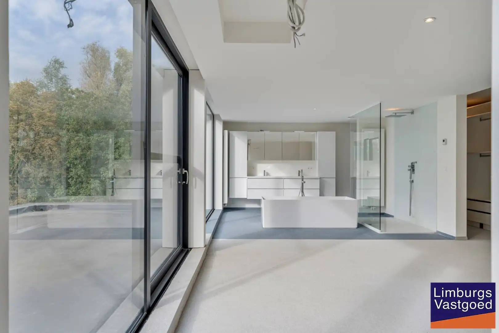 Exclusieve woning met praktijkruimte en zicht op weilanden foto 24