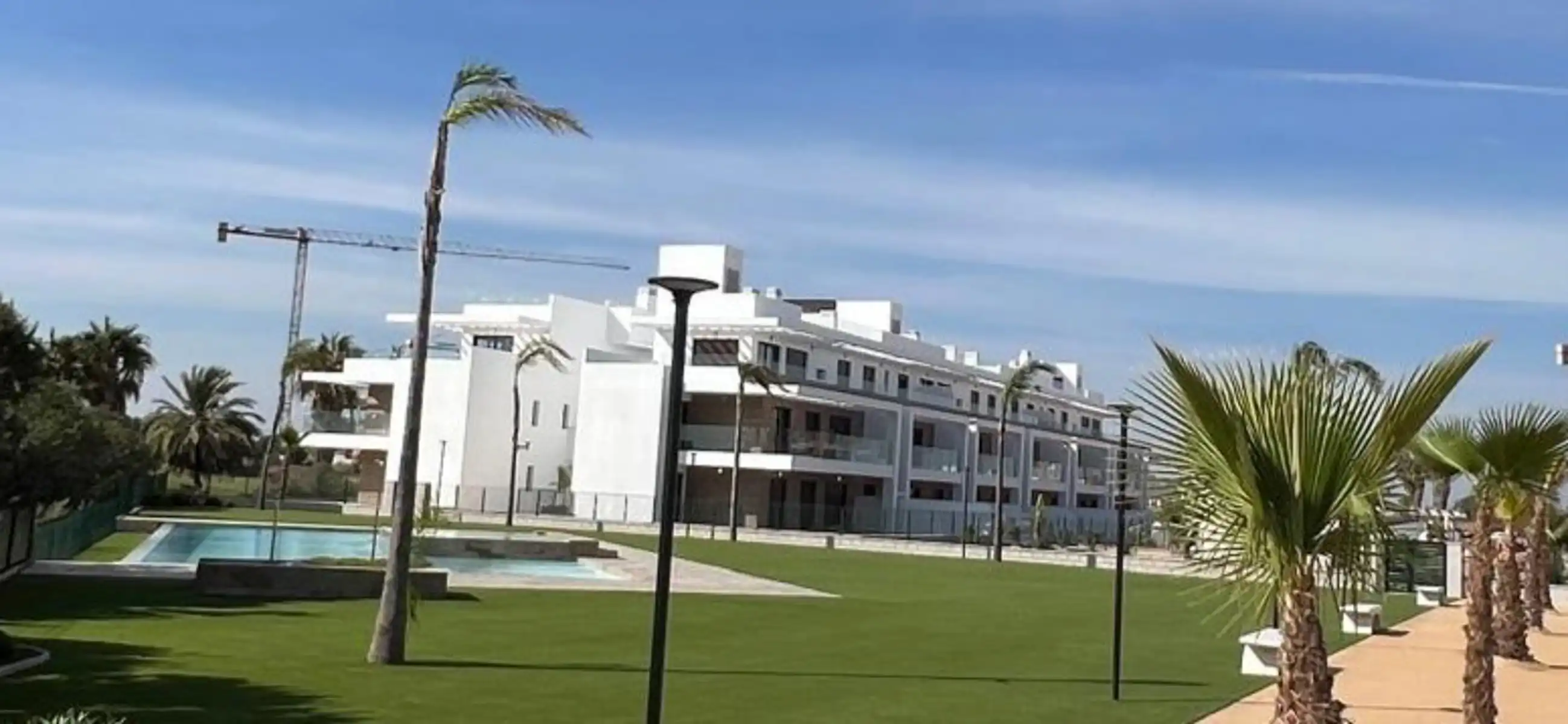 Info-moment Spaans Vastgoed op woensdag 08/04, 17-20 uur foto {{pictureIndex}}