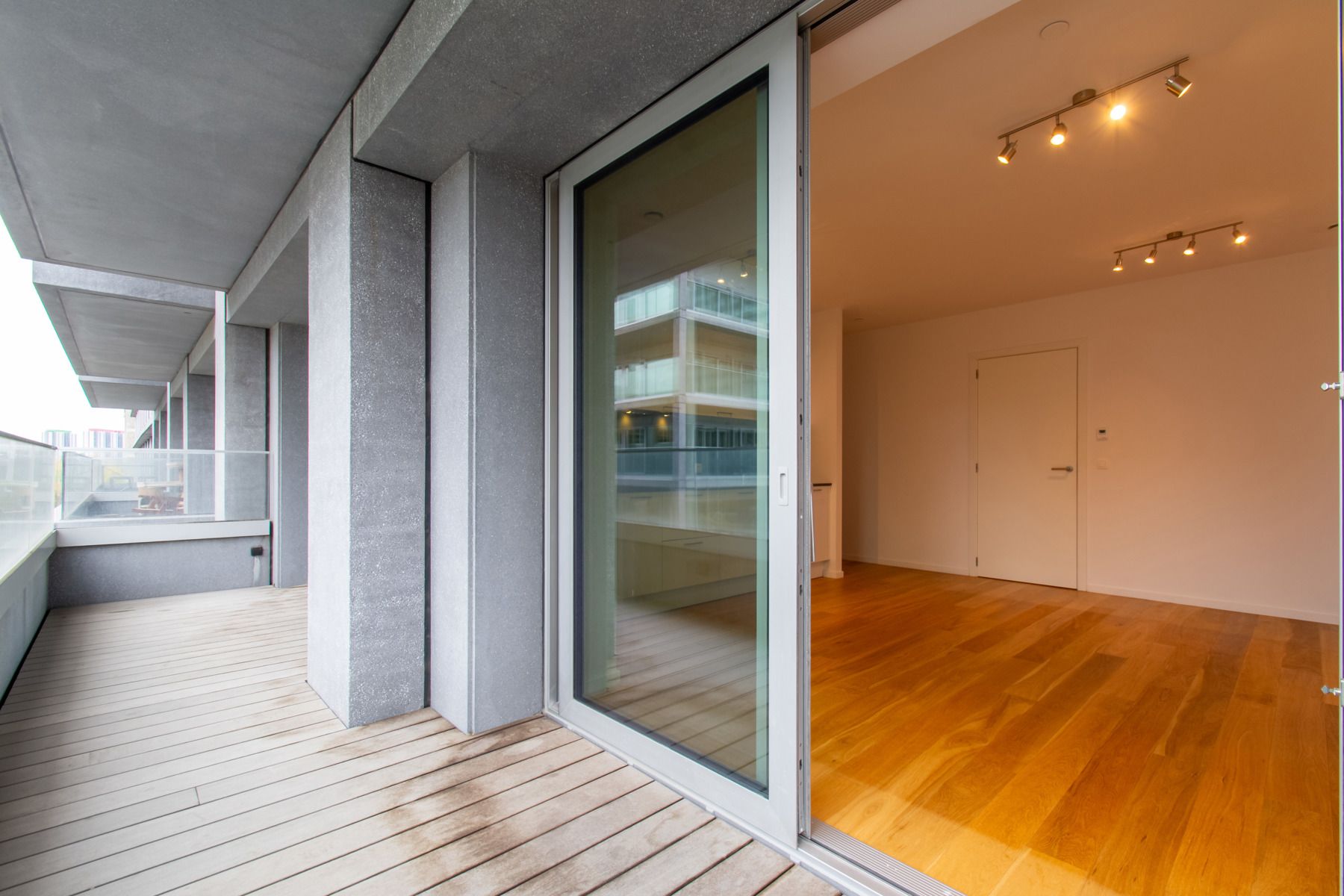 Gezellig 1-slaapkamer appartement met terras foto 5