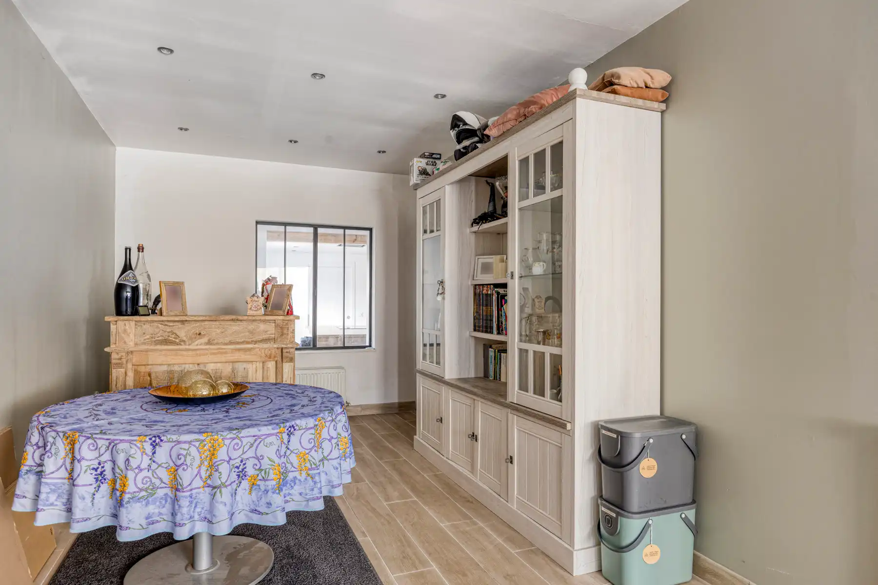 Gerenoveerde woning met 6 slaapkamers foto 7