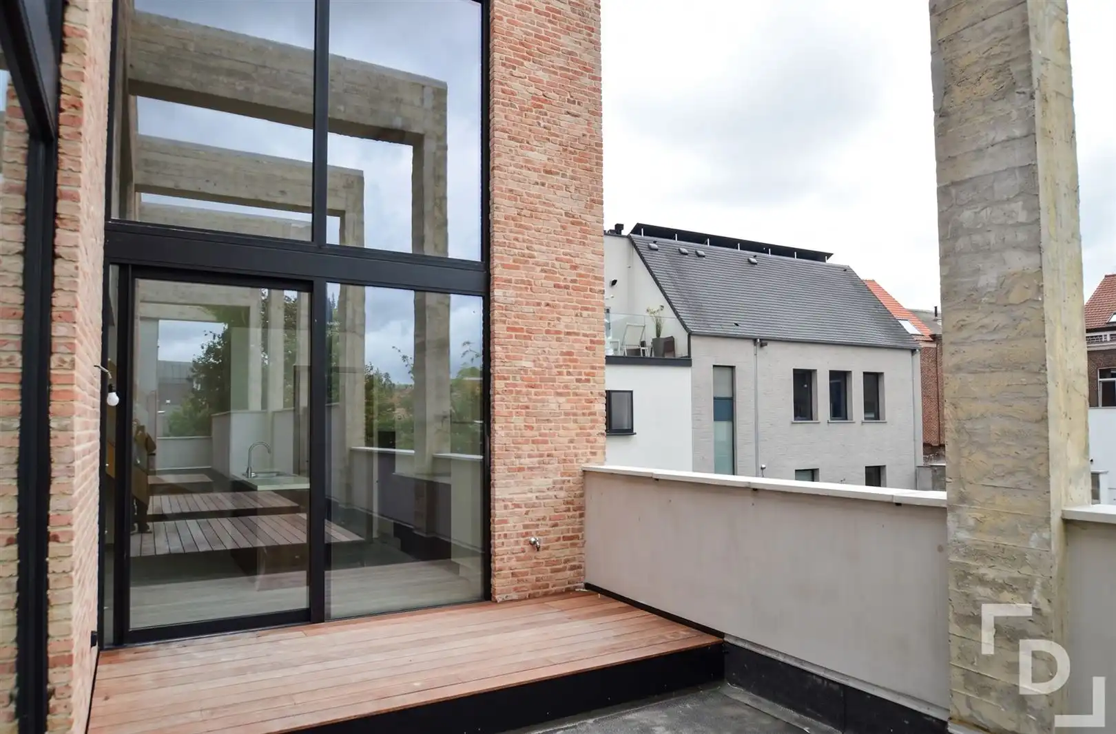 Nieuwbouw loft in hartje Ieper foto 4