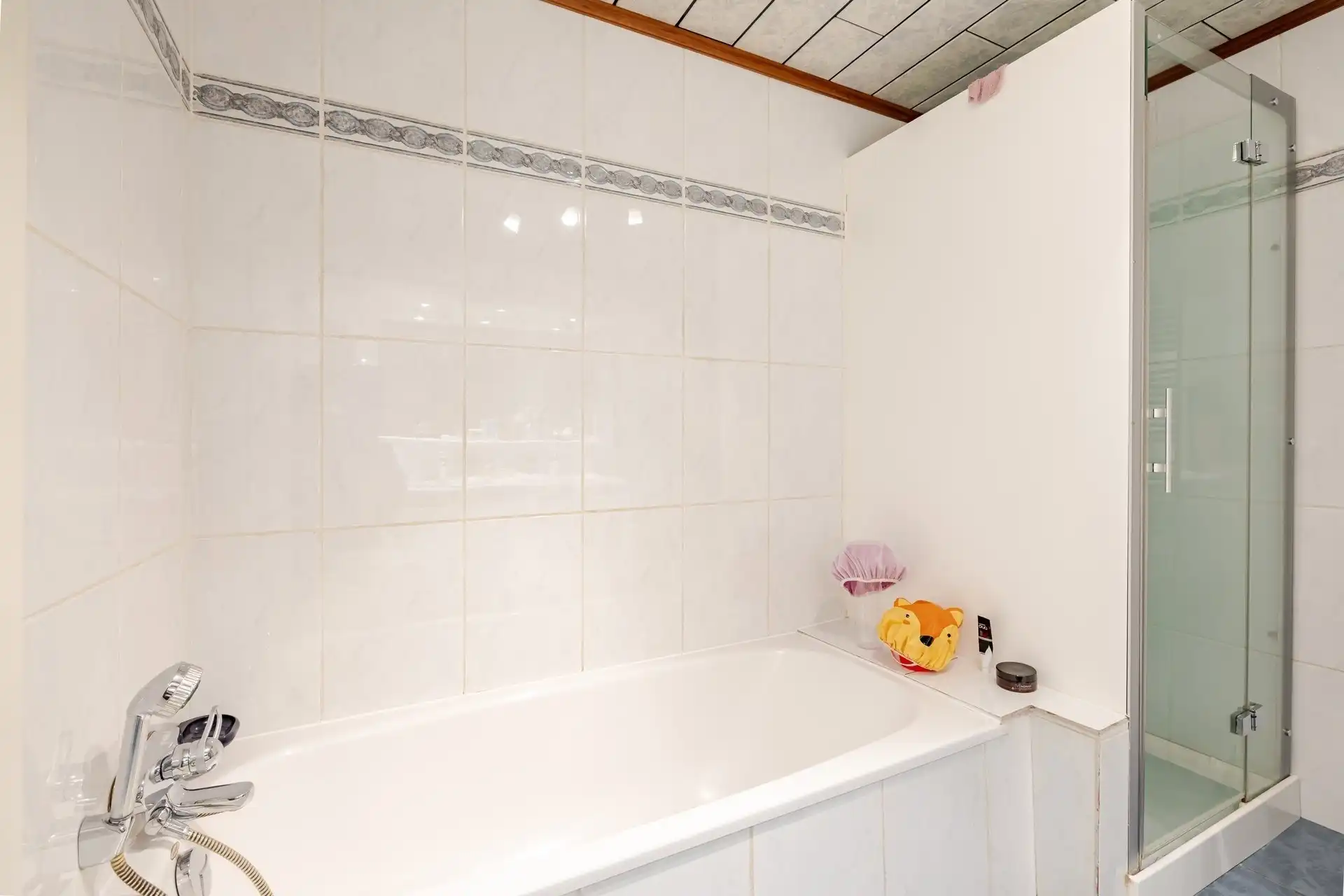 Prachtige instapklare woning met 4 slaapkamers en tuin! foto 20