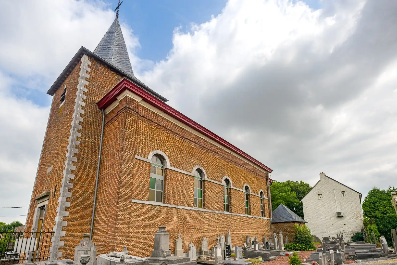 Landelijk gelegen kerk van Vechmaal (Heers) foto 2
