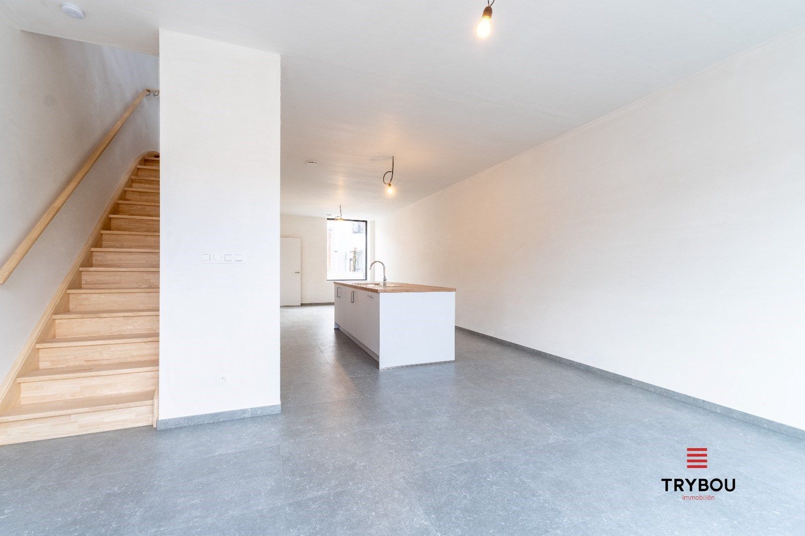 Instapklare gezinswoning in hartje Merkem met 4 slaapkamers en zonnige tuin foto 15