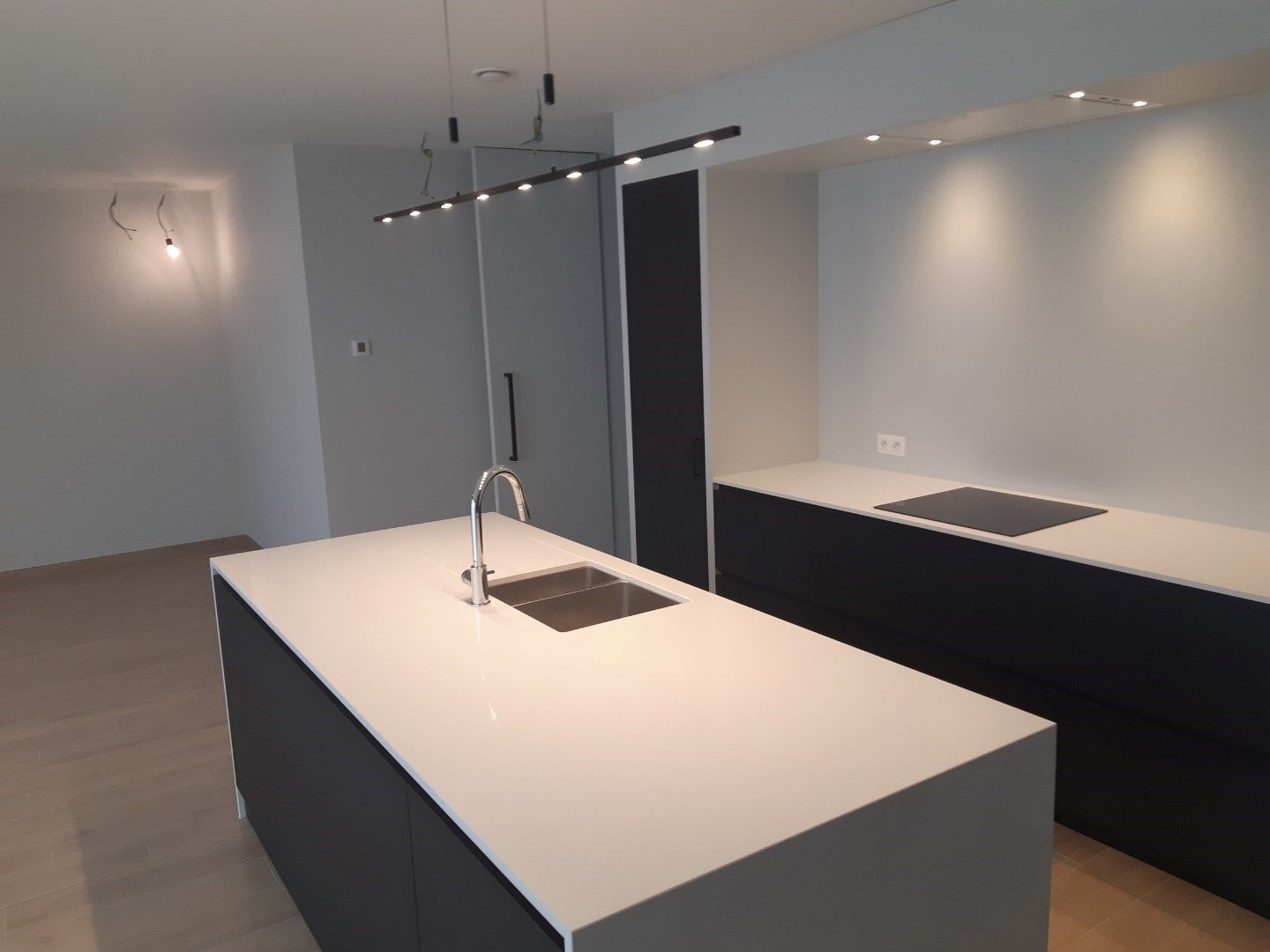 Luxueus wonen in hartje Merelbeke. foto 9
