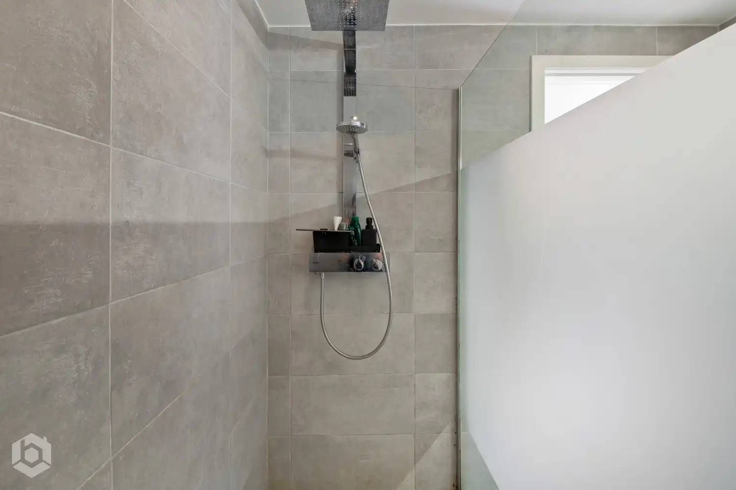 Instapklare woning met 3 slpkrs en ruime tuin te Onze-Lieve-Vrouw-Waver foto 12