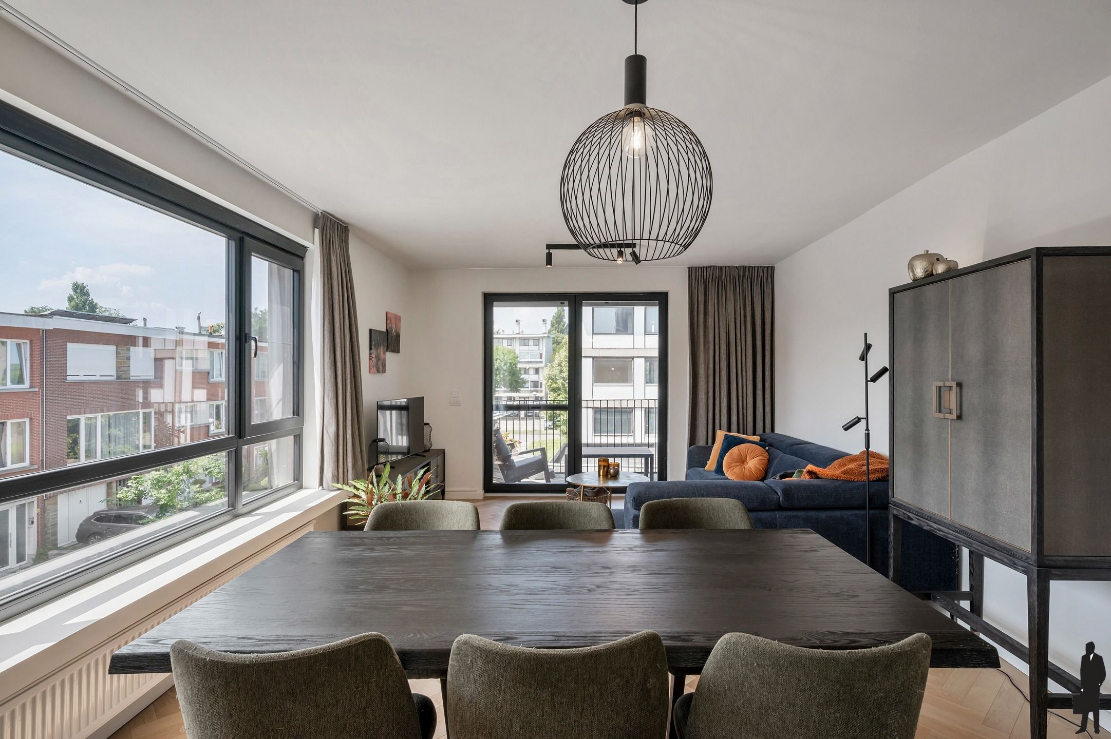 Energiezuinig, volledig gerenoveerd appartement met zonnig terras te Deurne-Zuid! foto 3