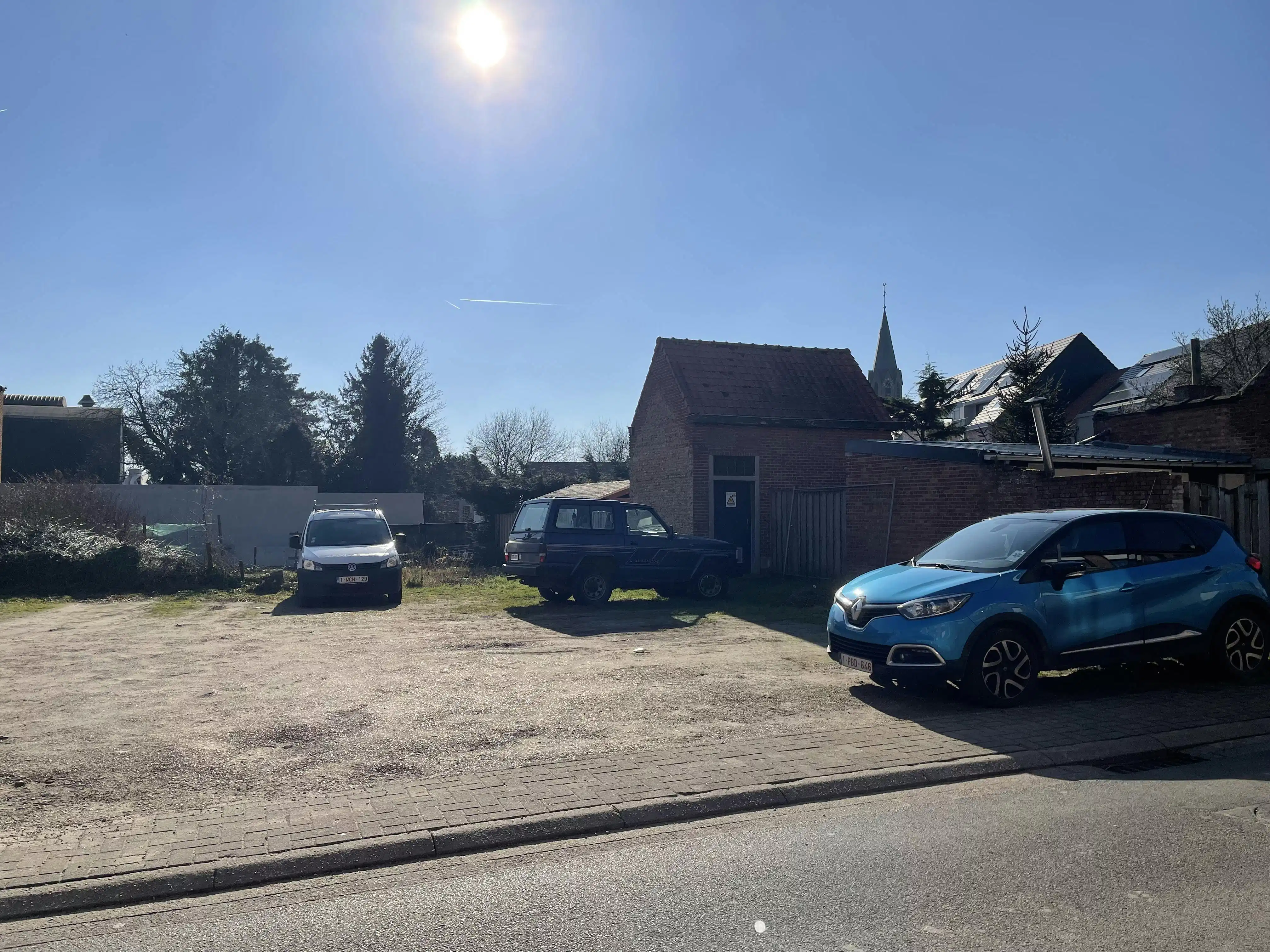 bouwgrond voor woningbouw met opslagplaats foto 6