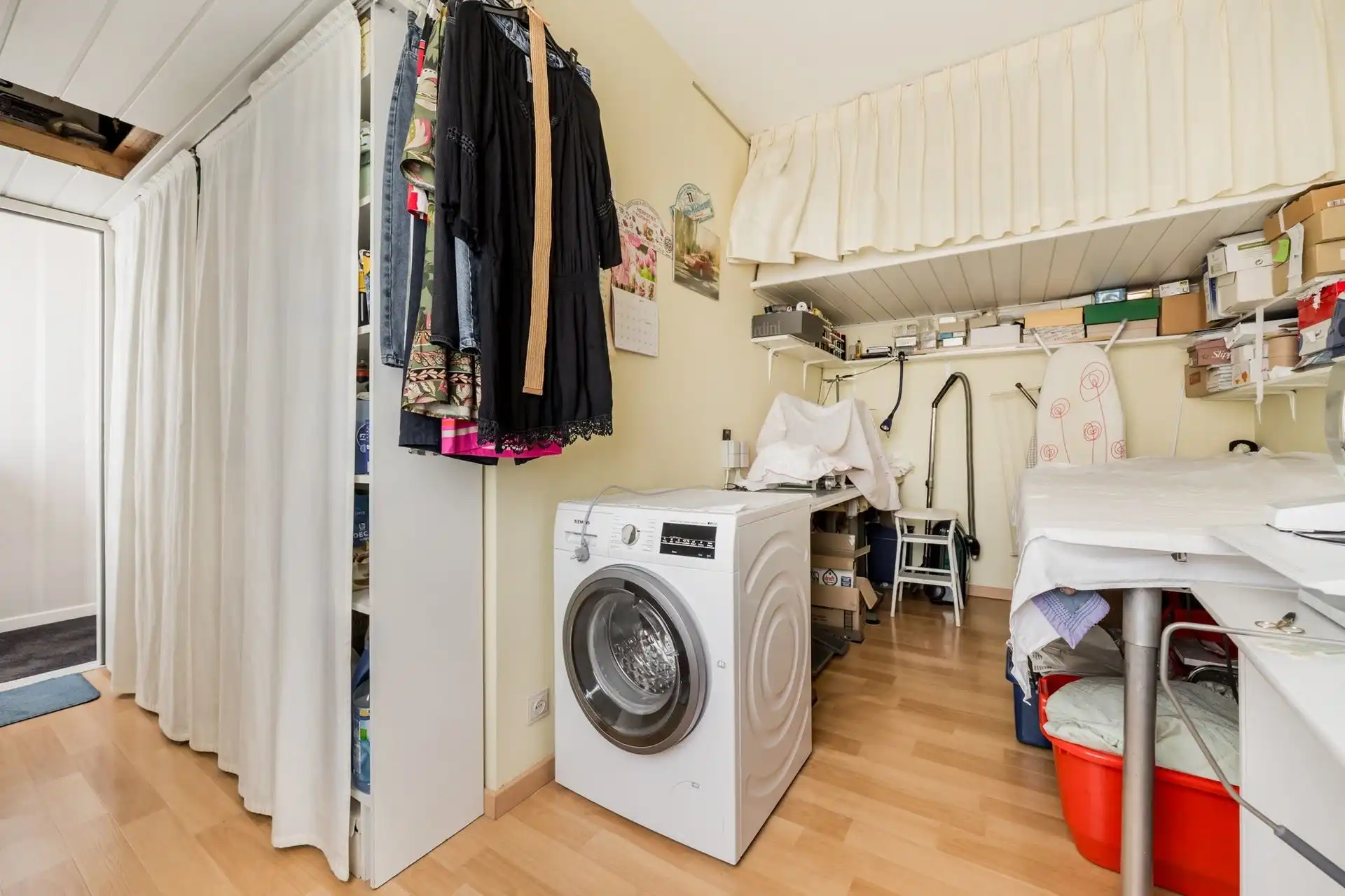 Op te frissen penthouse met groot dakterras foto 13
