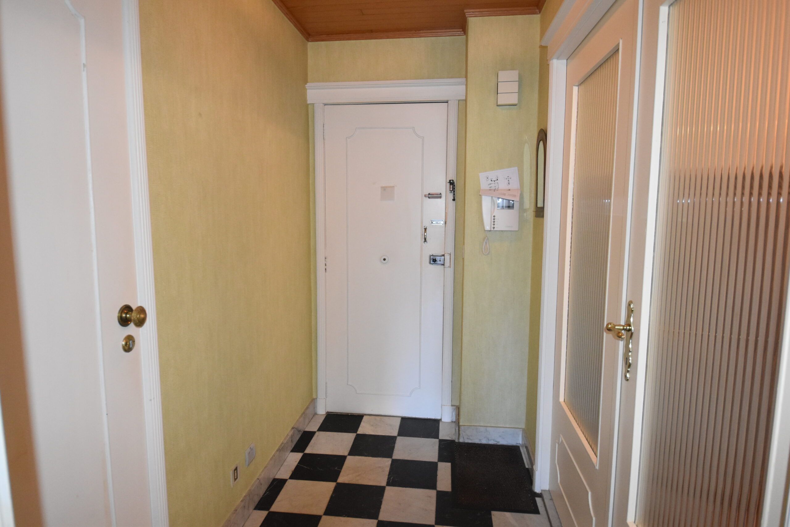 APPARTEMENT (2 SLPKS) IN SINT-NIKLAAS foto 7