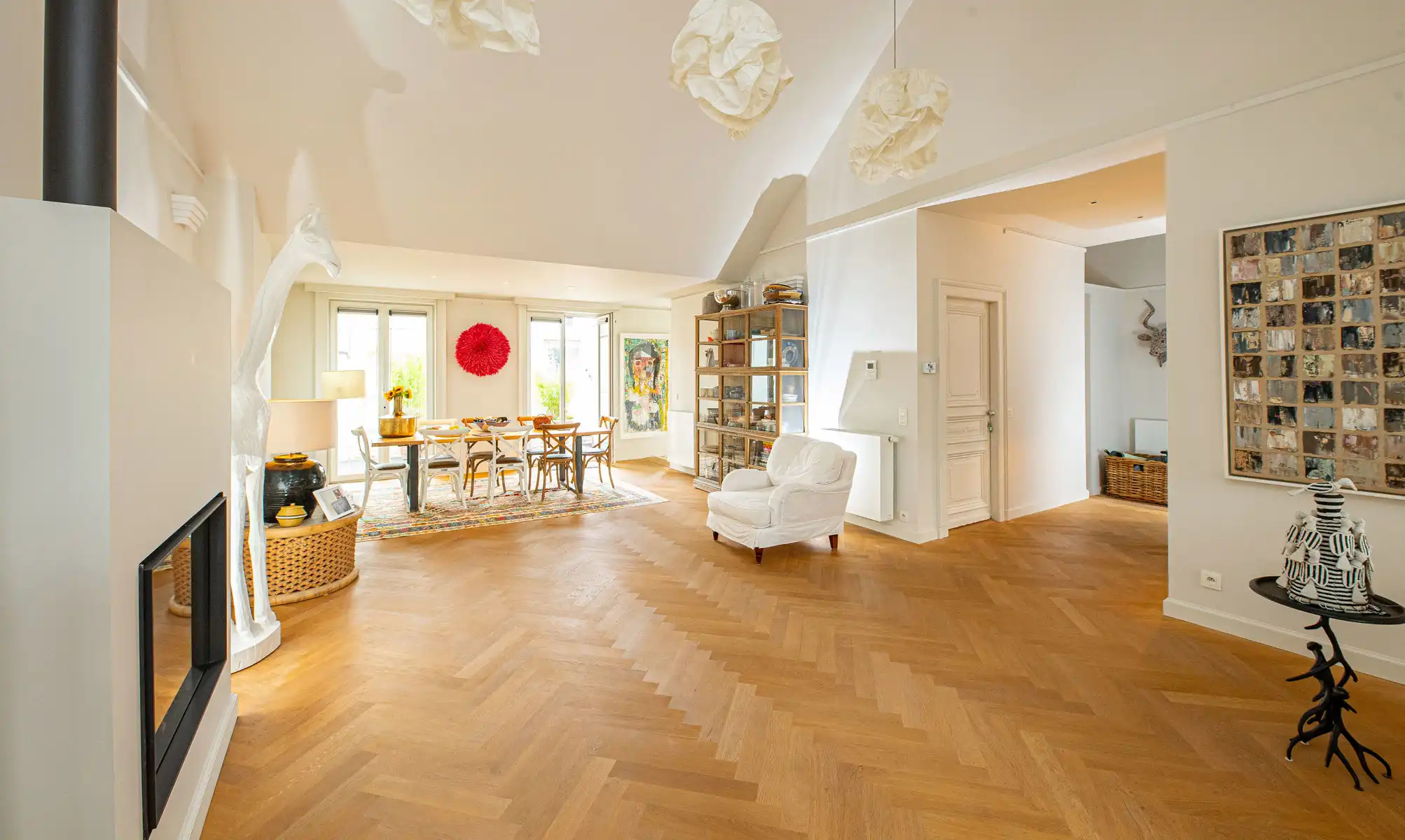 Gerenoveerd, authentiek 3 slpk. app. op toplocatie + terras + P  foto 5