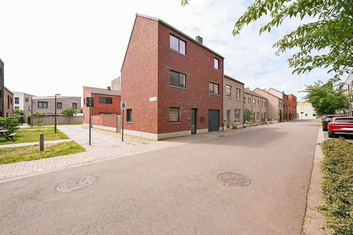 Mooi gemeubelde BEN woning in Regatta op Linkeroever foto {{pictureIndex}}