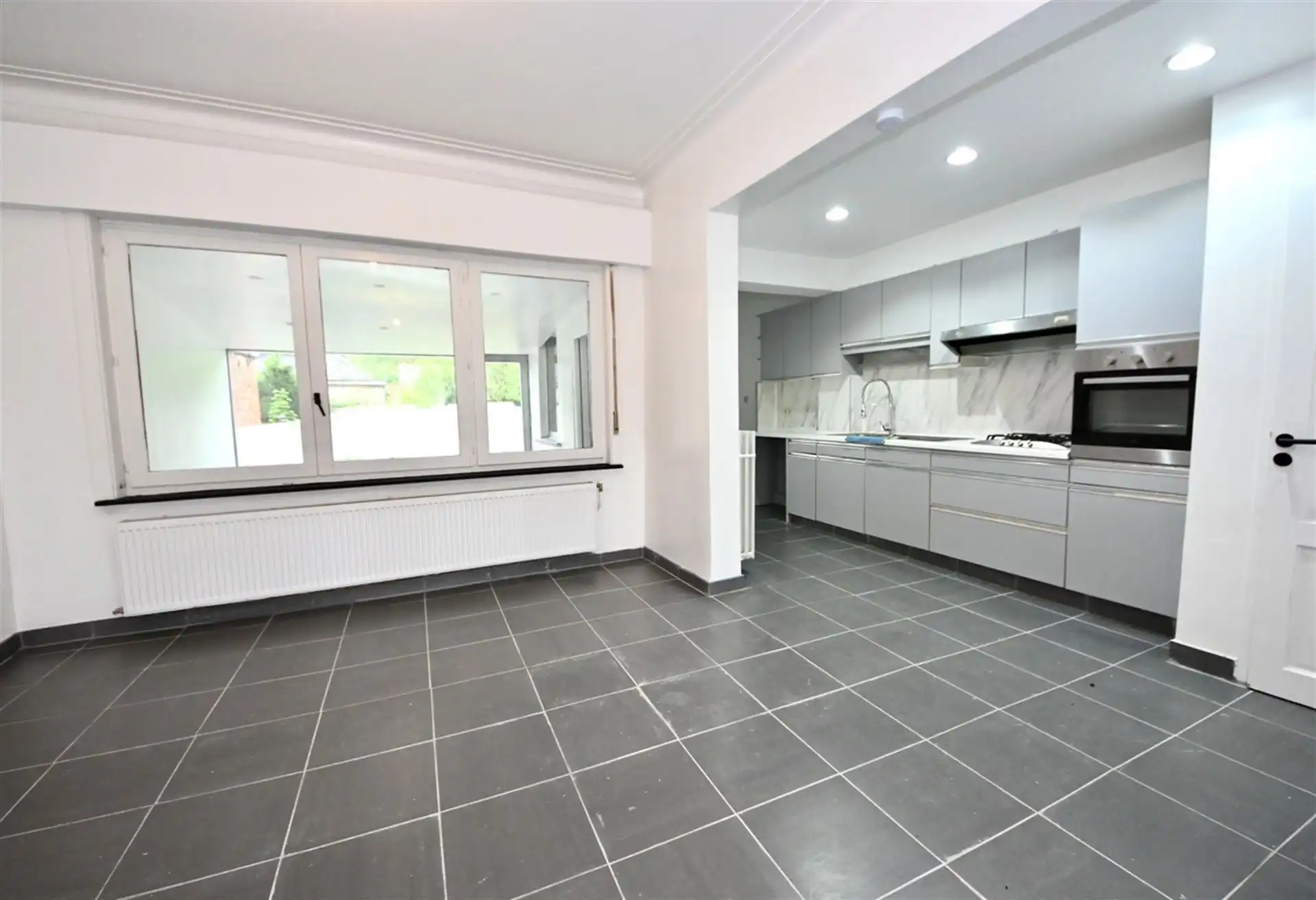 Woning met 3 slaapkamers en tuin.  foto 6