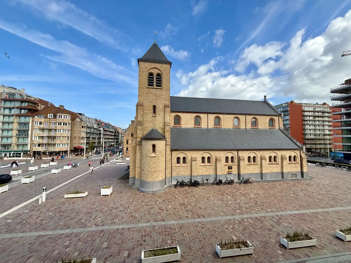 Ongemeubeld appartement met 2 slaapkamers te huur in Nieuwpoort-bad foto 11