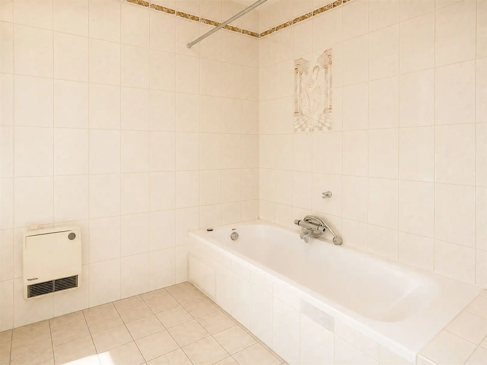 Appartement met twee slaapkamers en terras foto 8