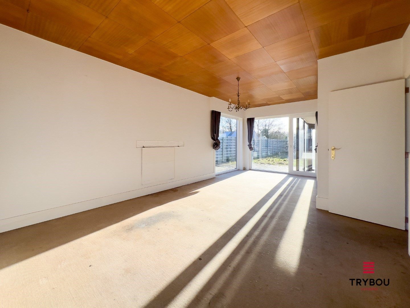 Te renoveren woning met bijgebouw op ruime perceel van 1273m² foto 6