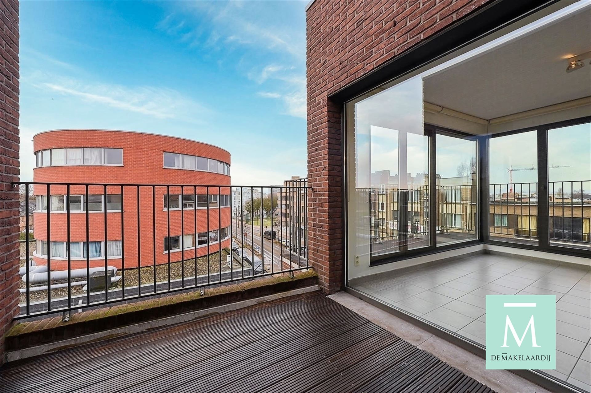 Lichtrijke en energiezuinige penthouse met twee slaapkamers foto 3