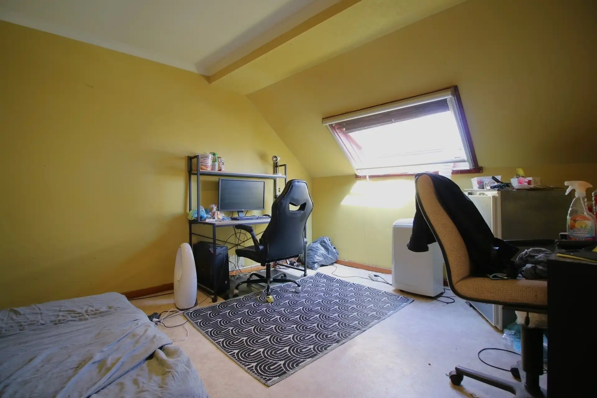 Te renoveren woning in het centrum foto 14