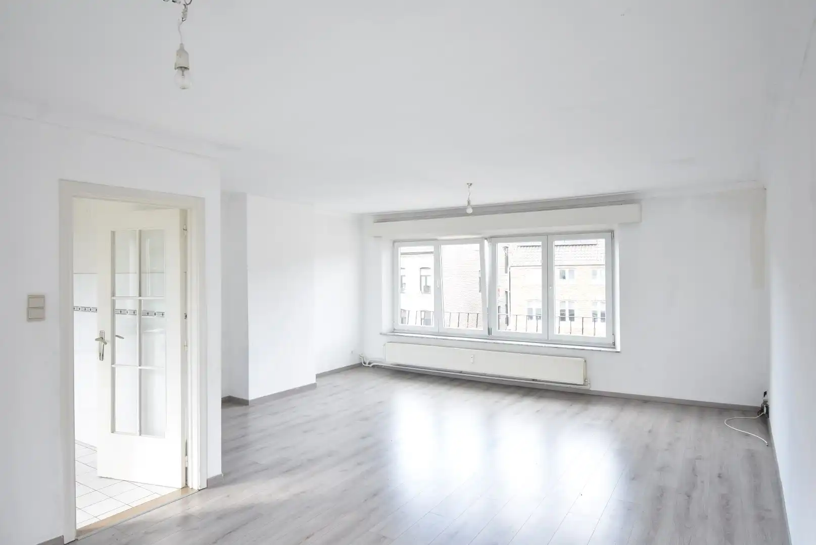 Degelijk appartement met 2 slaapkamers in centrum Hoeselt foto 6