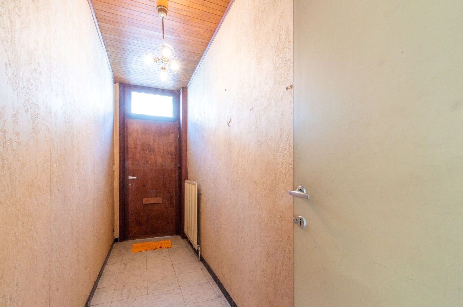 Ruime woning te renoveren met 4 slaapkamers ! foto 12