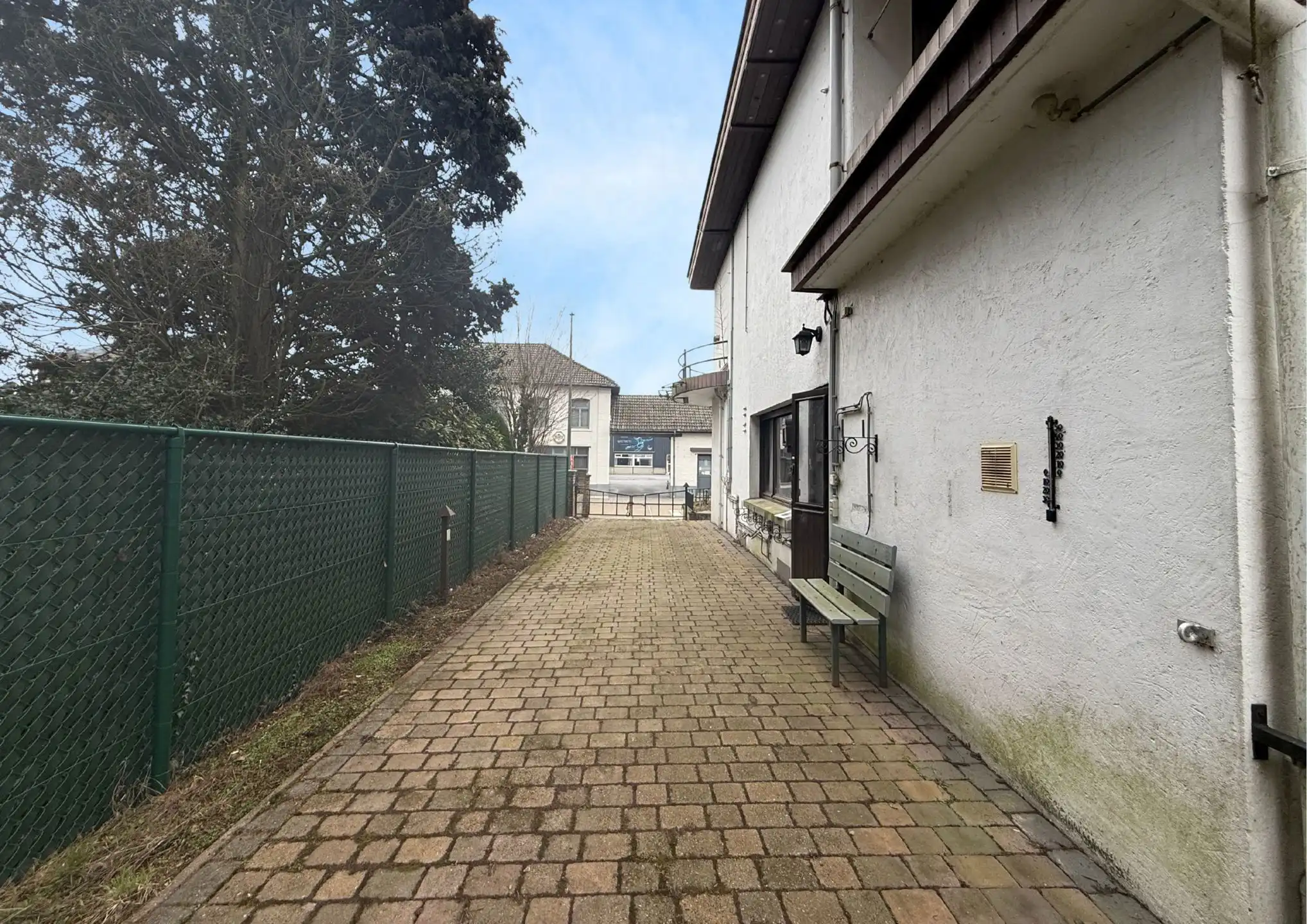 Volledig te renoveren interbellumvilla op perceel van 31a90 foto 5