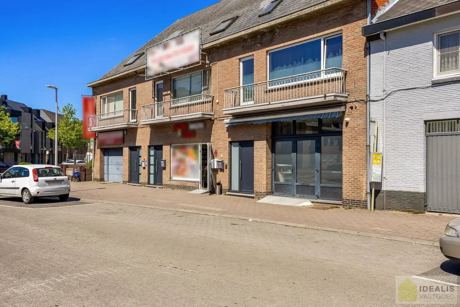 IDEALIS VASTGOED - OVERDRACHT AANDELEN PATRIMONIUMVENNOOTSCHAP MET IN HAAR ACTIEF MEERDERE ONROERENDE GOEDEREN GELEGEN TE STADSWAAG 3, STADSWAAG 5, STAD 1, STAD 3 en GROENSTRAAT 5, ALLEN IN HET CENTRUM VAN HAMONT (HAMONT-ACHEL)! – Geschikt voor zij die zoeken naar een interessante investering met verschillende mogelijkheden waaronder een vernieuwbouw bestaande uit 10 appartementen. foto 14