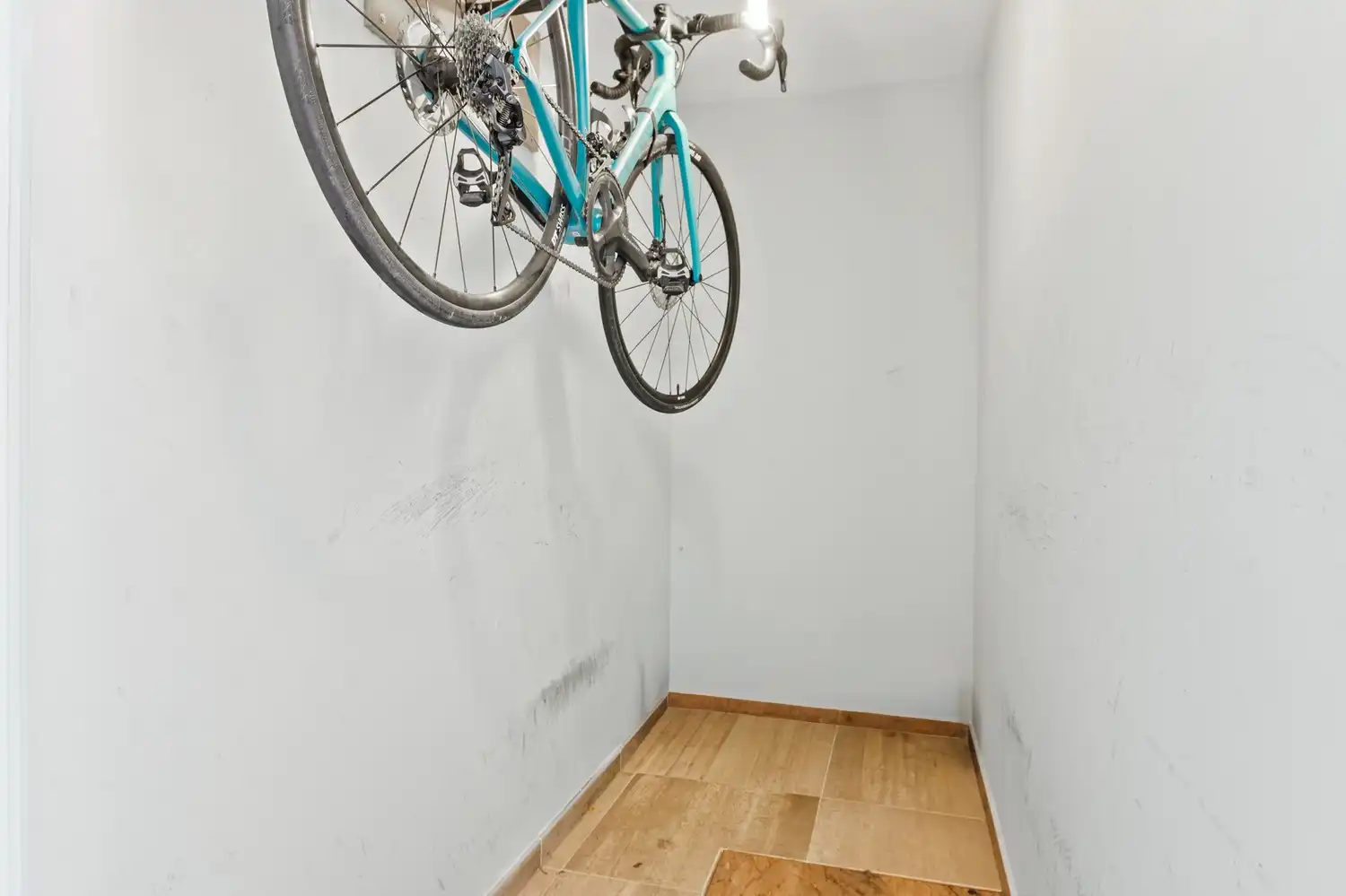 Rijwoning met 3 slpkrs en prachtige tuin foto 14
